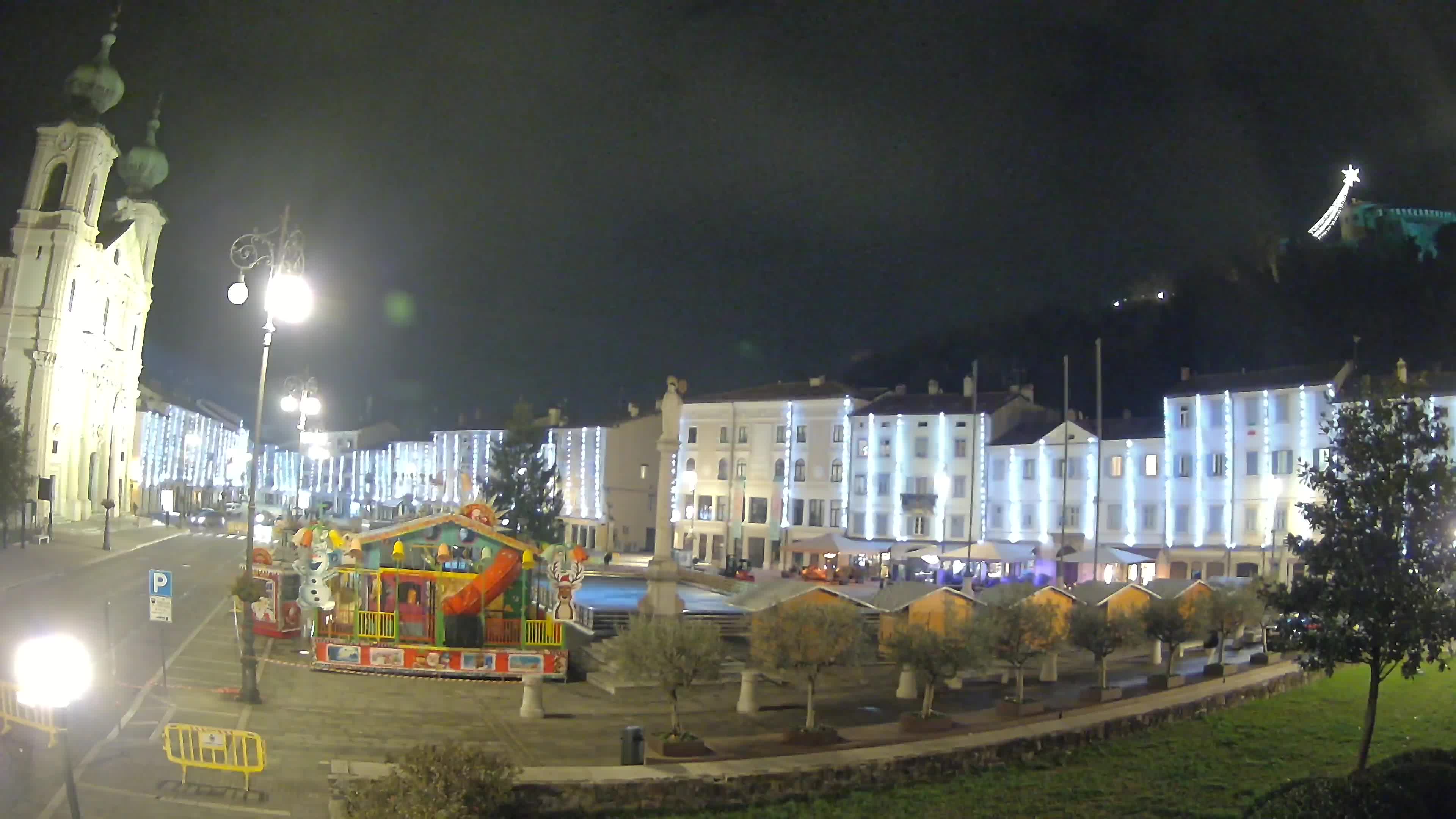 Gorizia – Plaza Vittoria – iglesia de San Pedro. Ignacio
