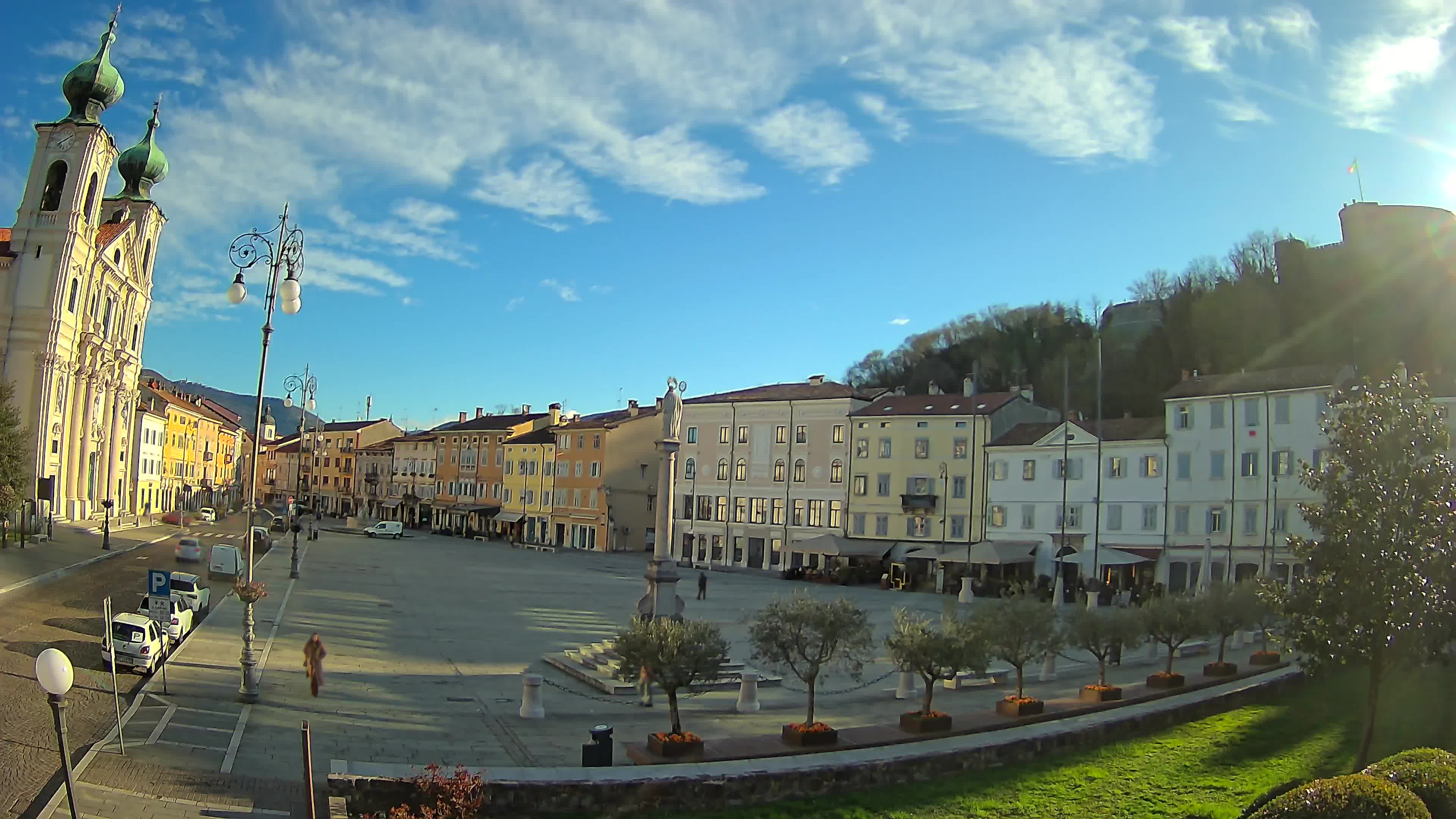 Gorizia Piazza della Vittoria e chiesa di S. Ignazio