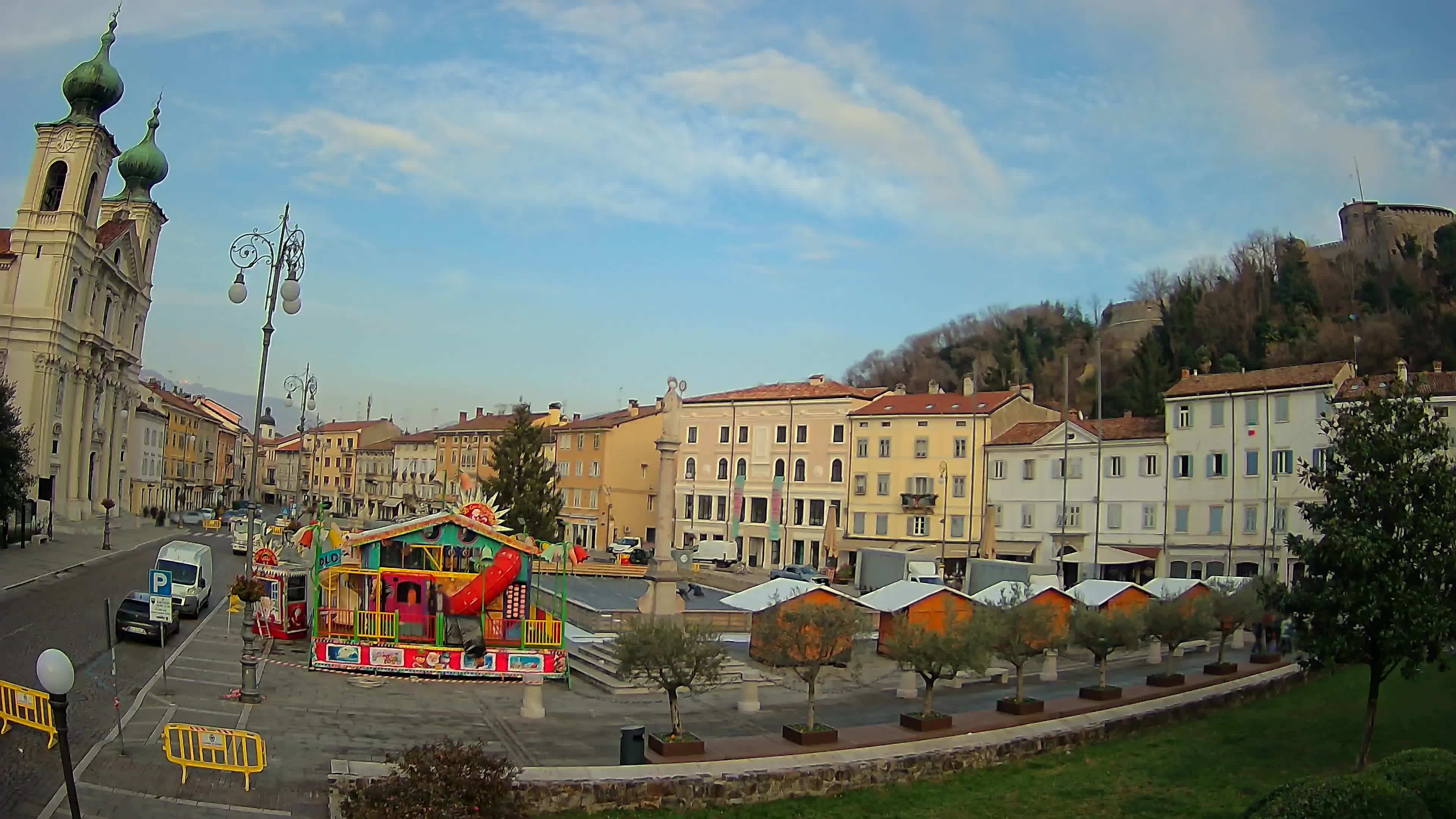 Gorizia – Plaza Vittoria – iglesia de San Pedro. Ignacio