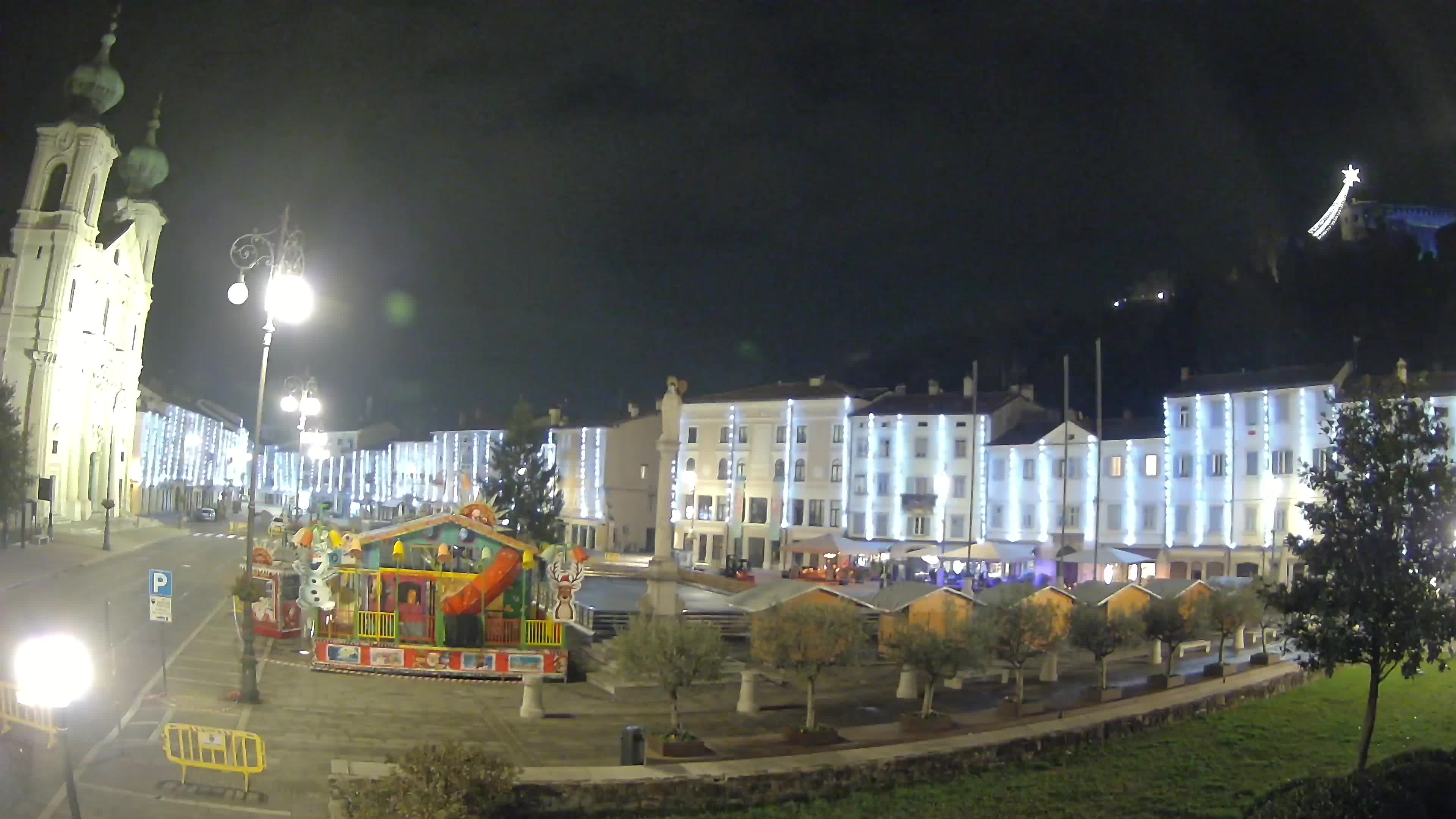Gorizia – Plaza Vittoria – iglesia de San Pedro. Ignacio