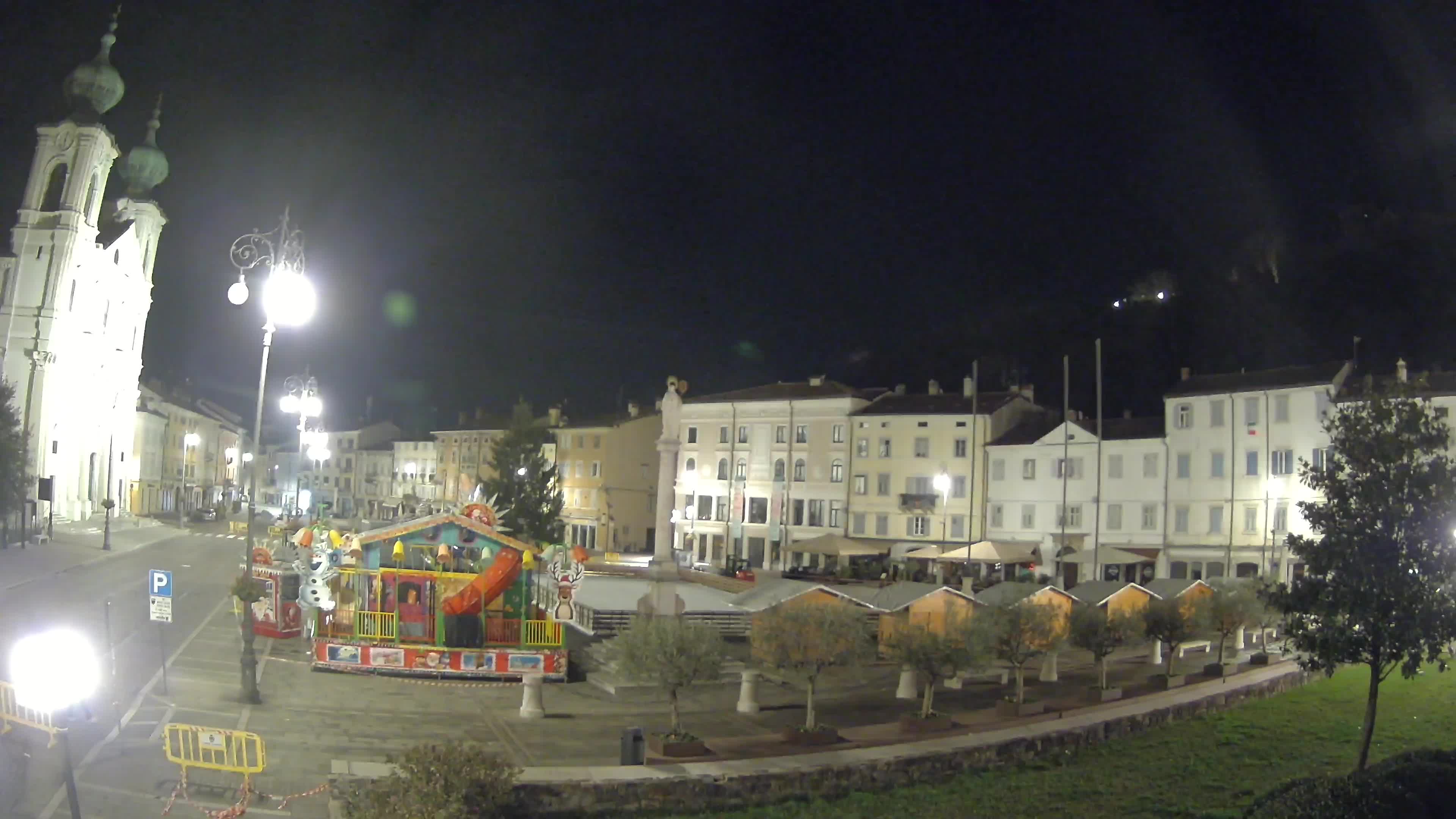 Gorizia – Plaza Vittoria – iglesia de San Pedro. Ignacio