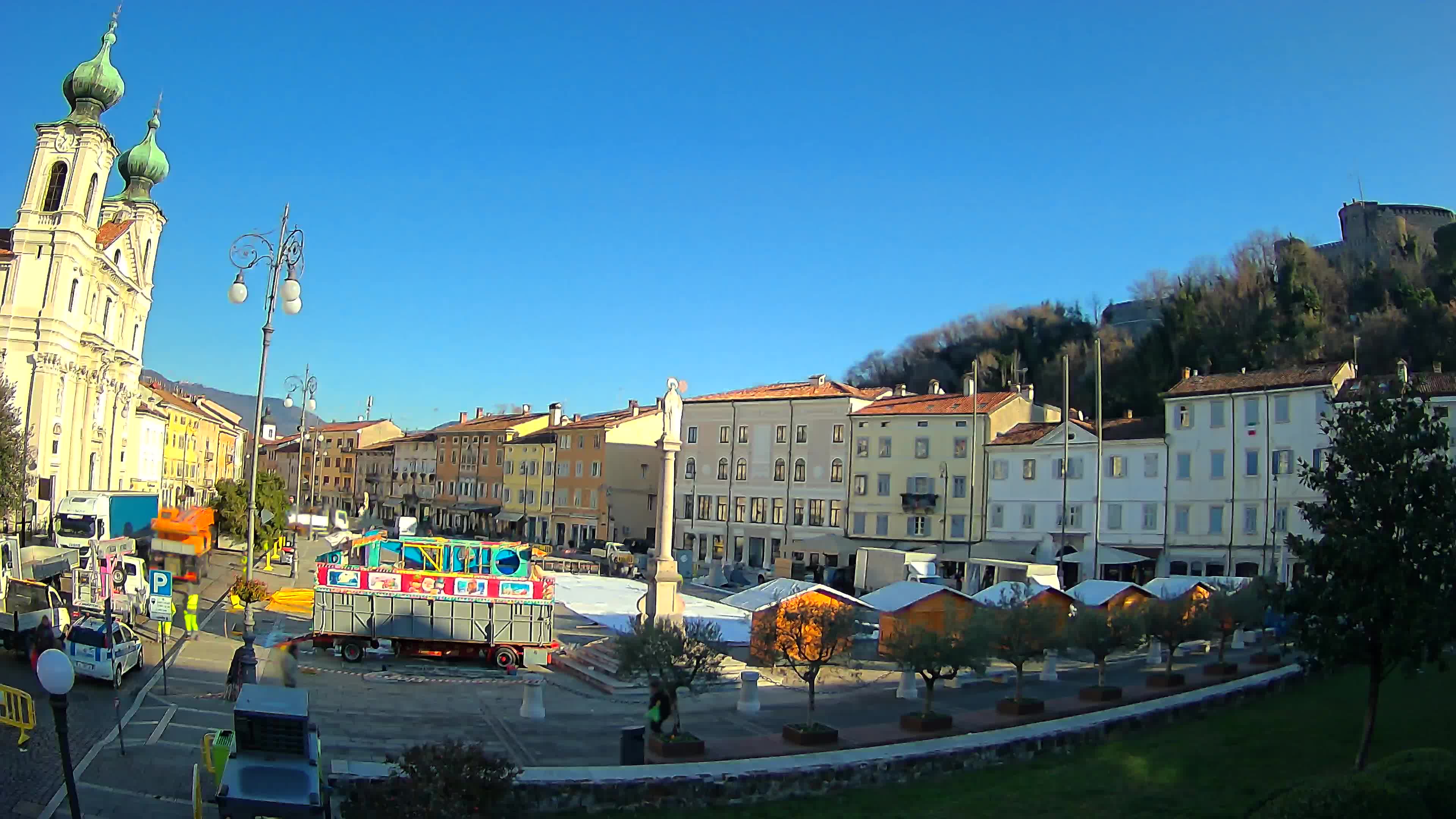 Gorizia – Plaza Vittoria – iglesia de San Pedro. Ignacio