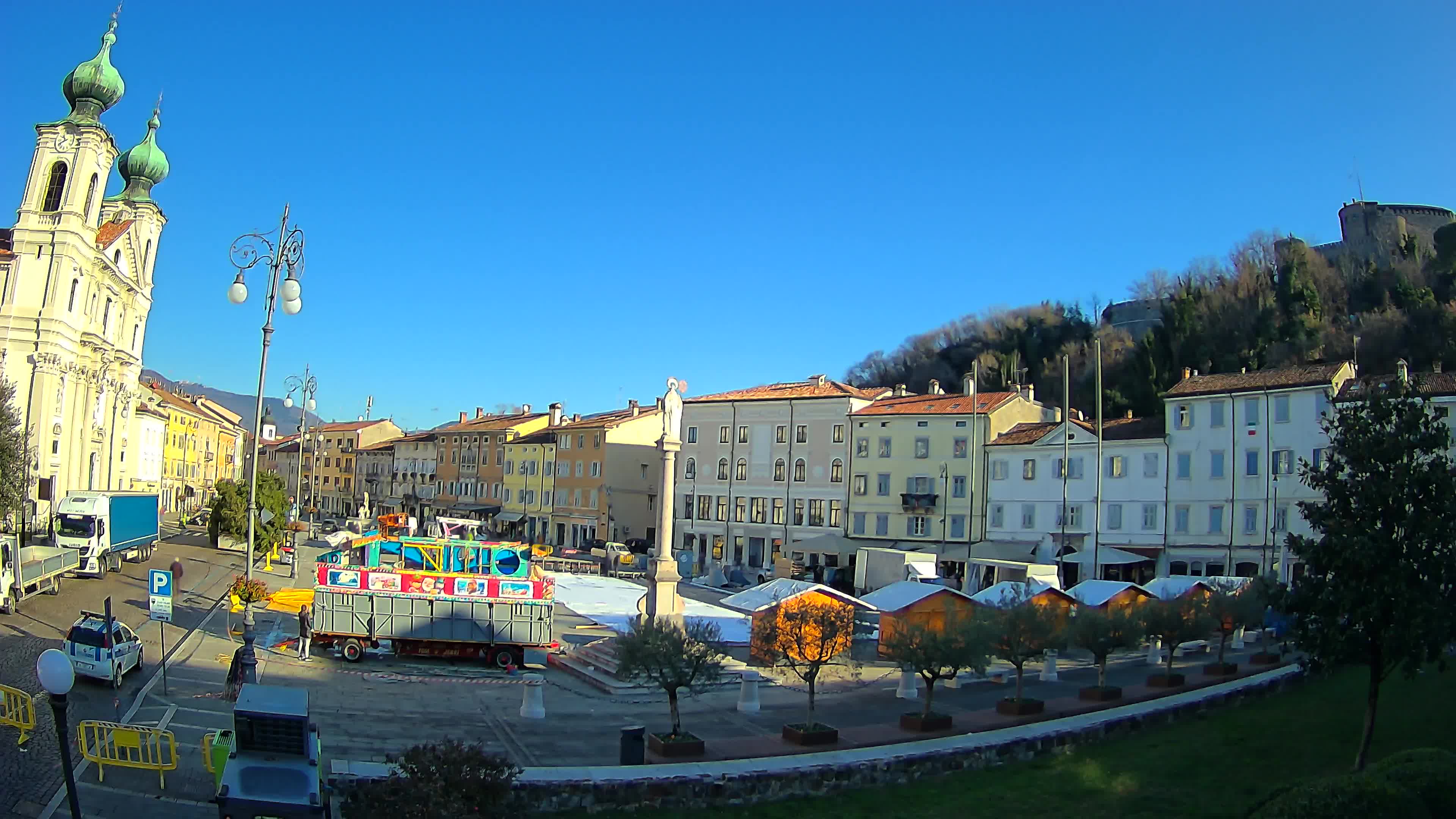 Gorizia – Plaza Vittoria – iglesia de San Pedro. Ignacio