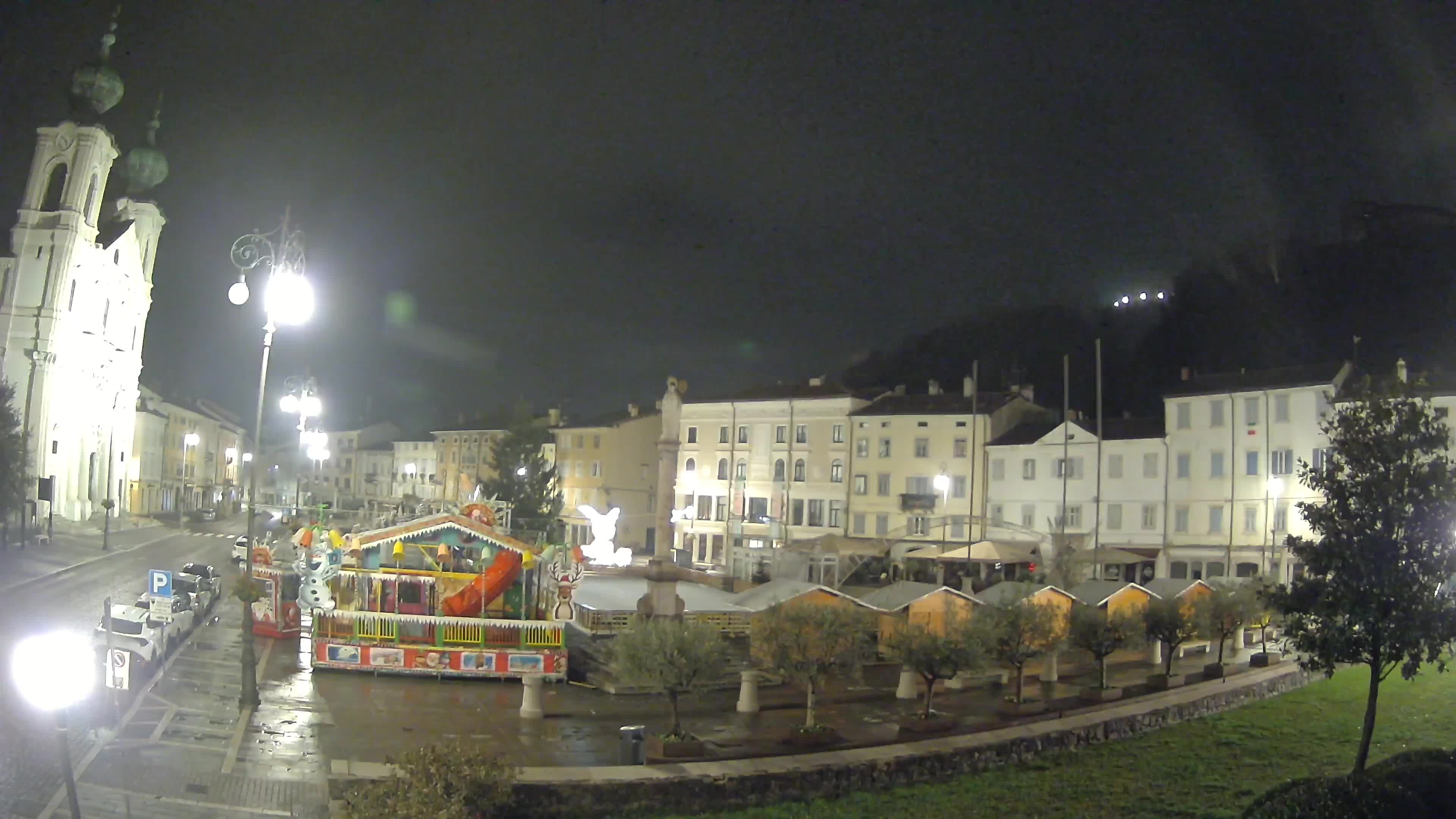 Gorizia – Plaza Vittoria – iglesia de San Pedro. Ignacio