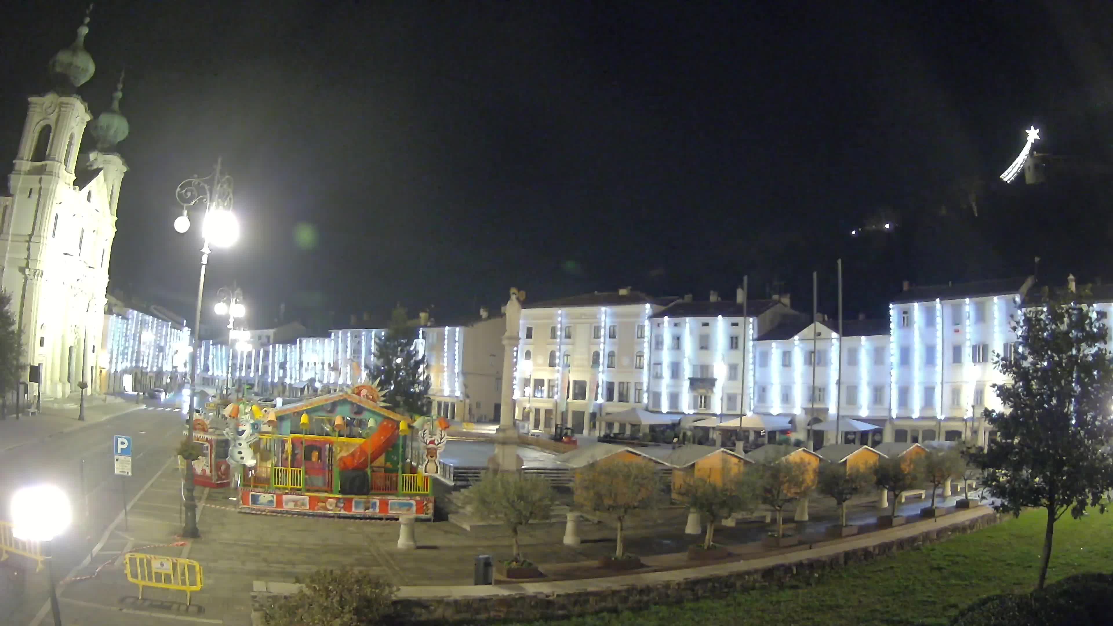 Gorizia – Plaza Vittoria – iglesia de San Pedro. Ignacio