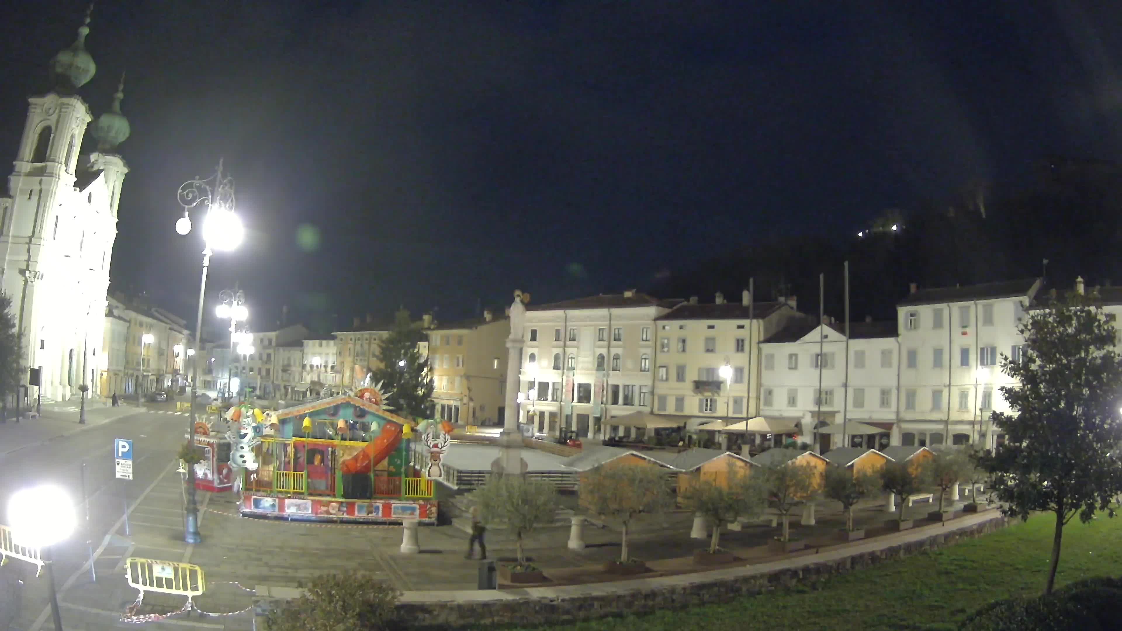 Gorizia – Plaza Vittoria – iglesia de San Pedro. Ignacio