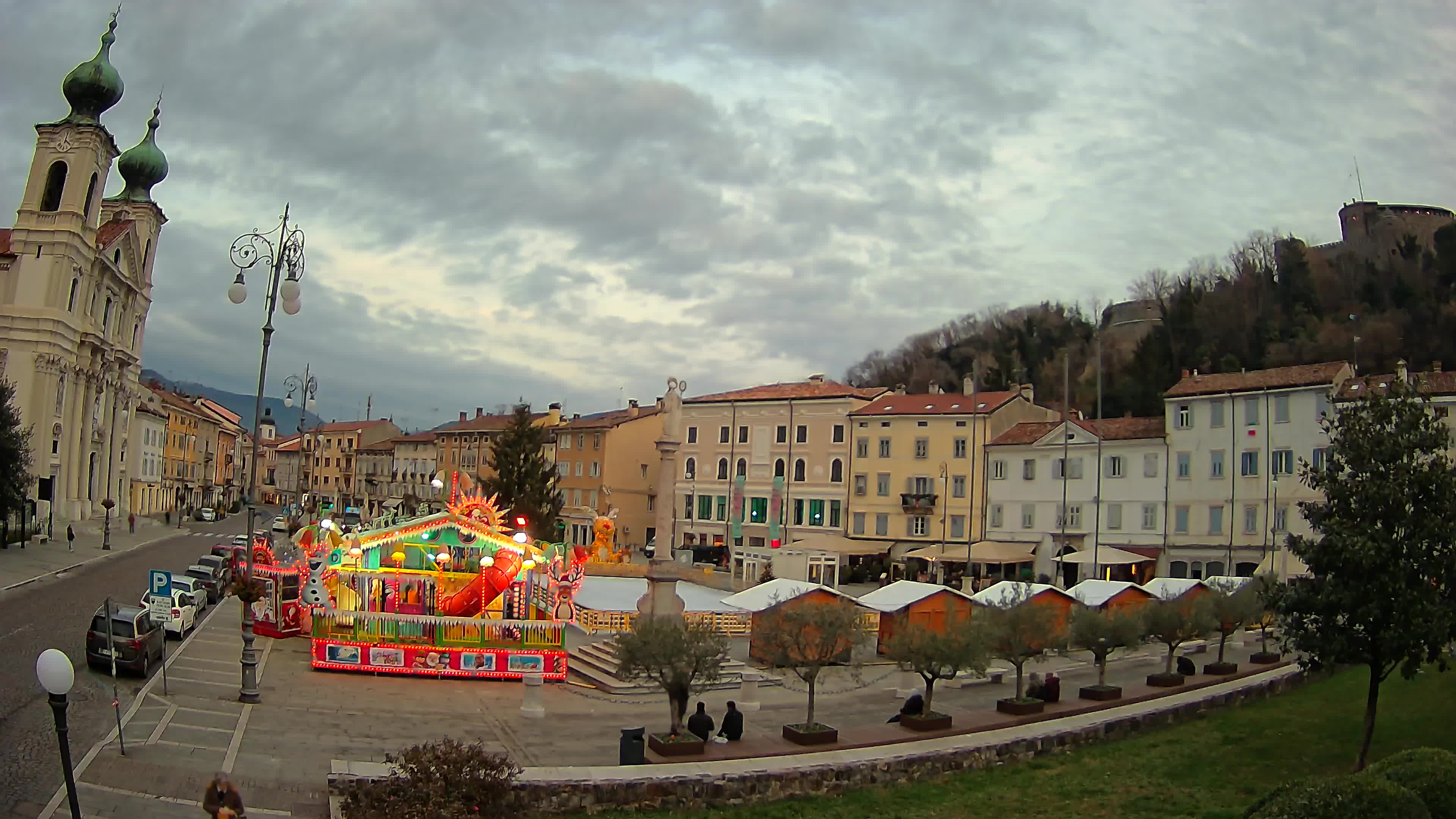 Gorizia – Plaza Vittoria – iglesia de San Pedro. Ignacio