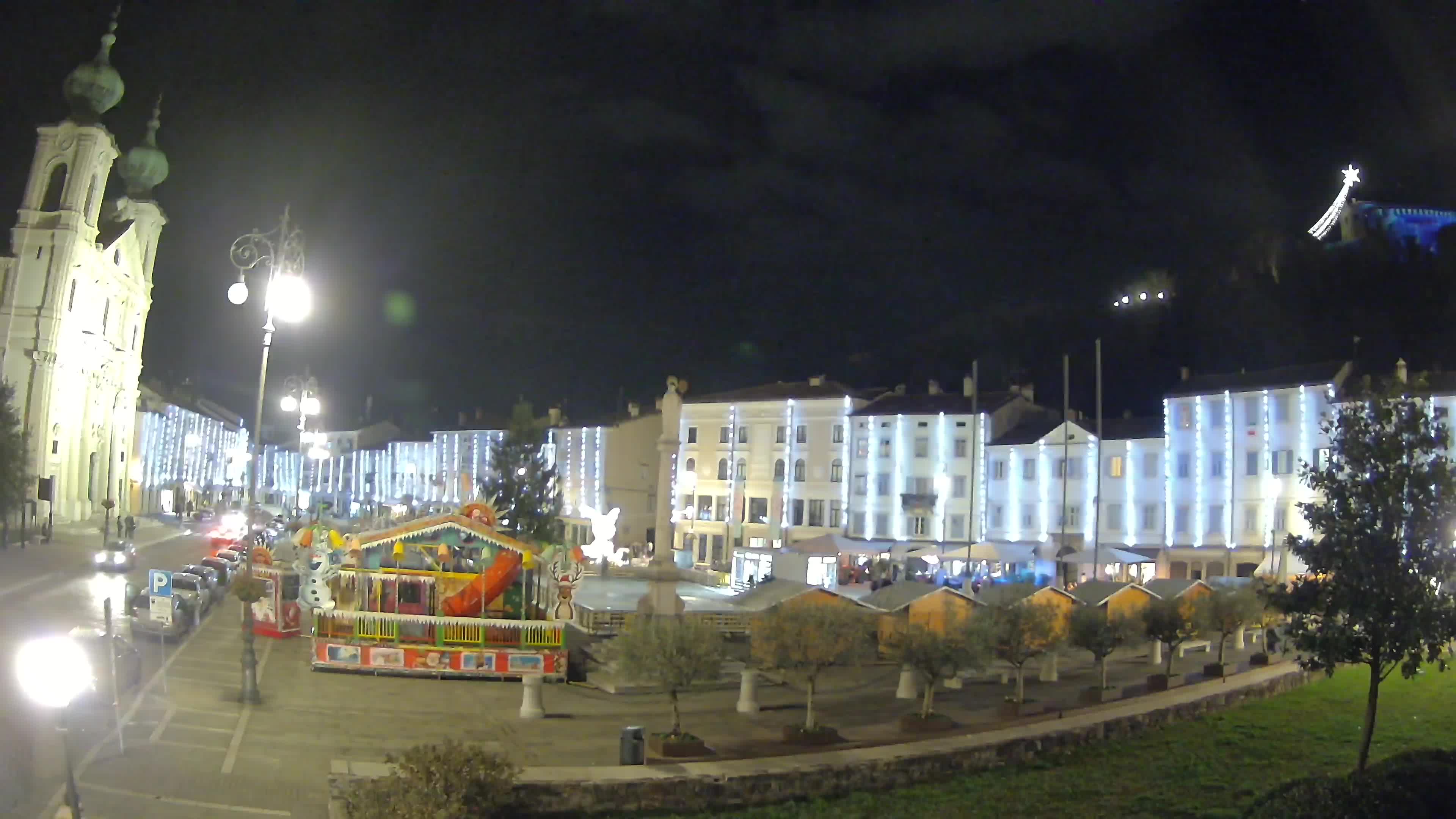 Kamera Gorica Travnik in cerkev sv. Ignacija