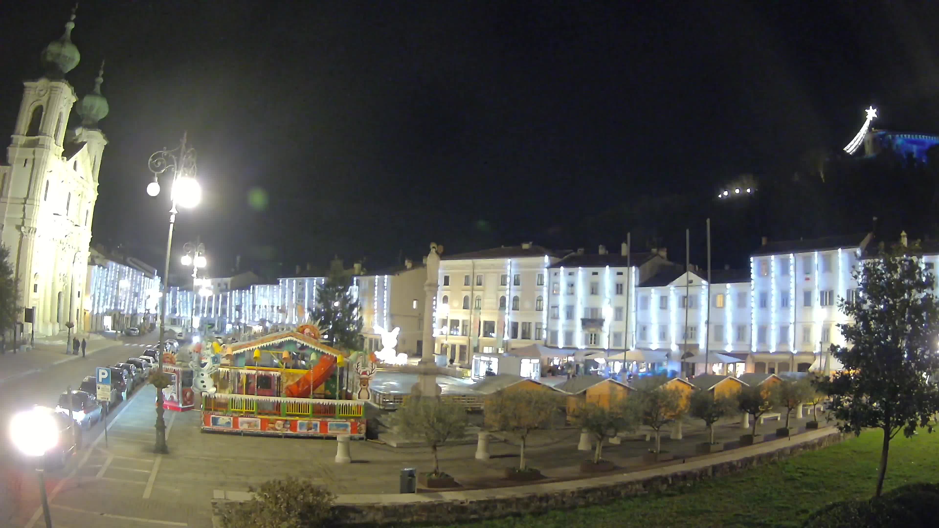 Gorizia Piazza della Vittoria e chiesa di S. Ignazio