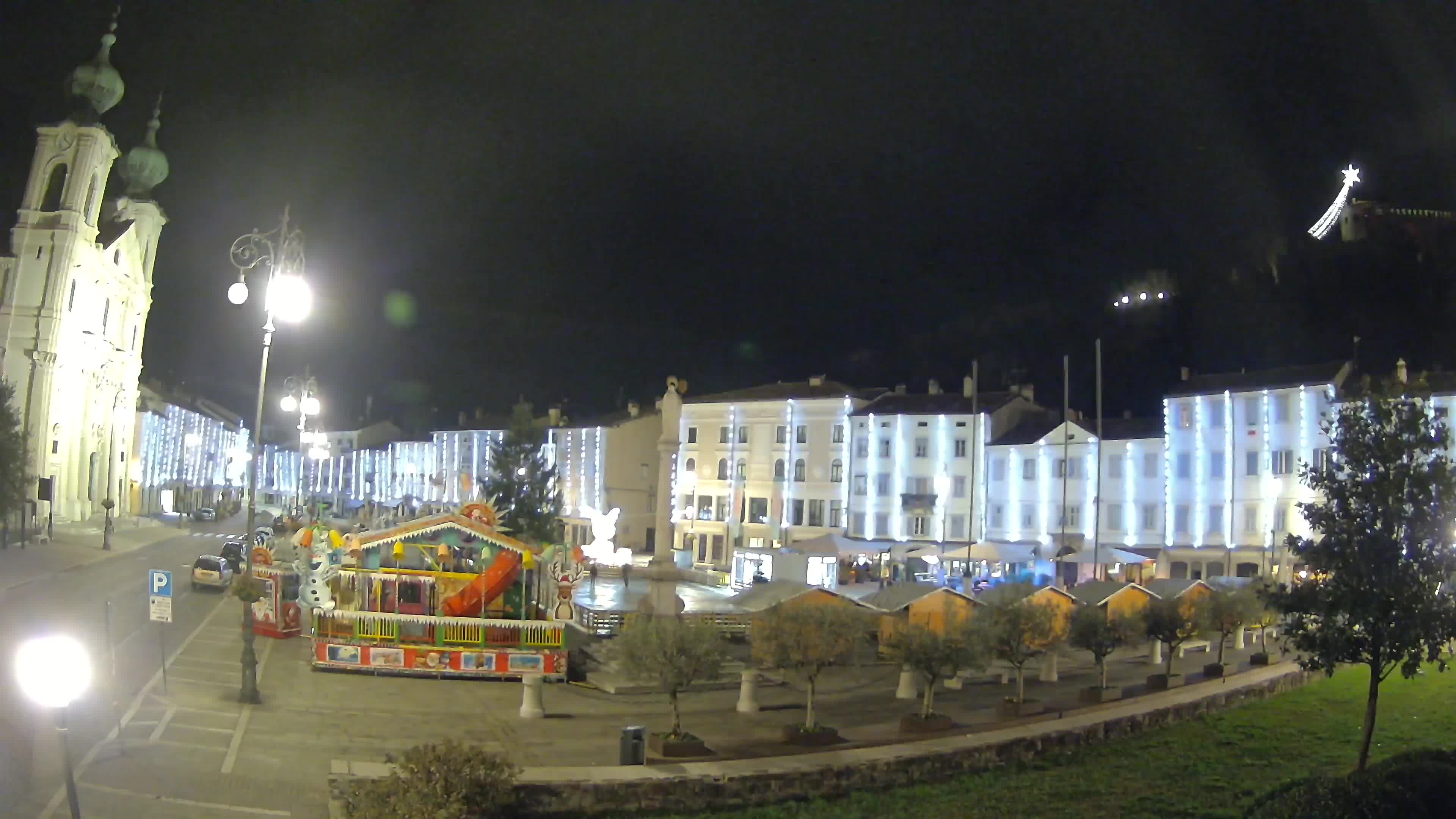 Gorizia Piazza della Vittoria e chiesa di S. Ignazio