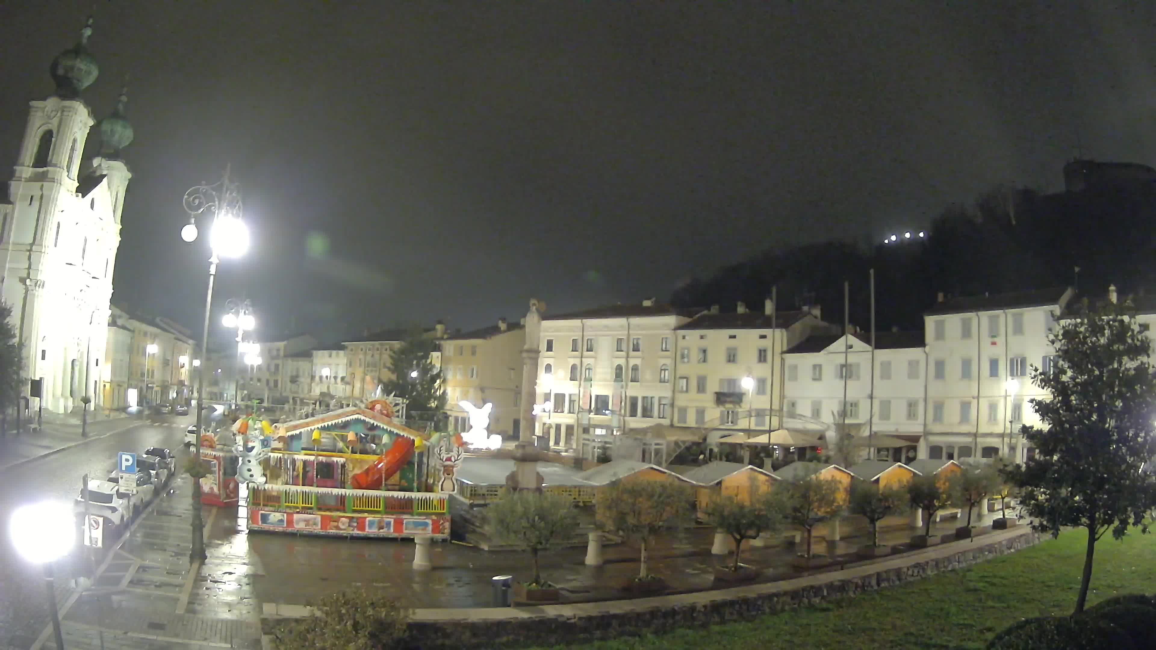 Gorizia Piazza della Vittoria e chiesa di S. Ignazio