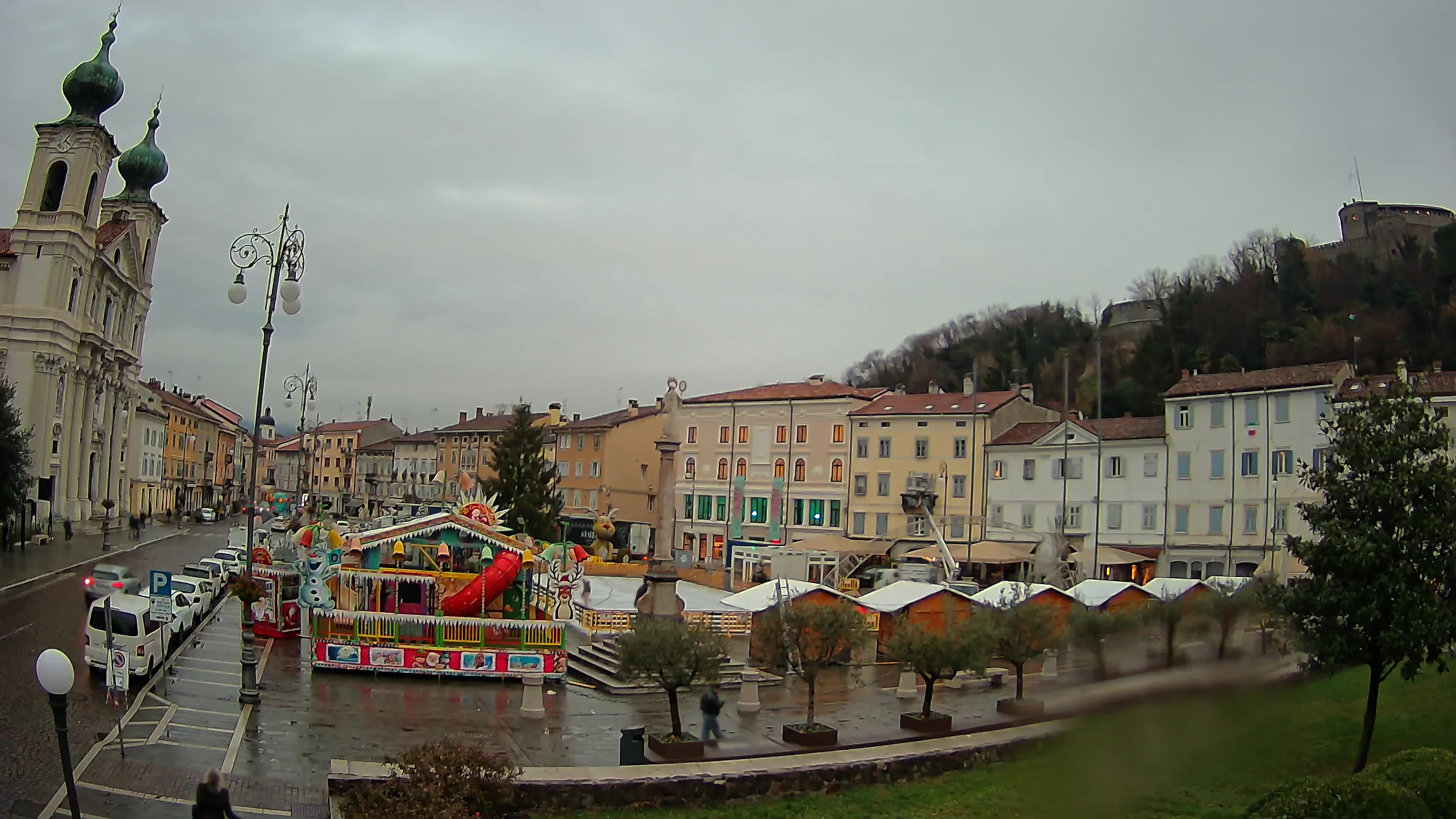 Gorizia – Plaza Vittoria – iglesia de San Pedro. Ignacio