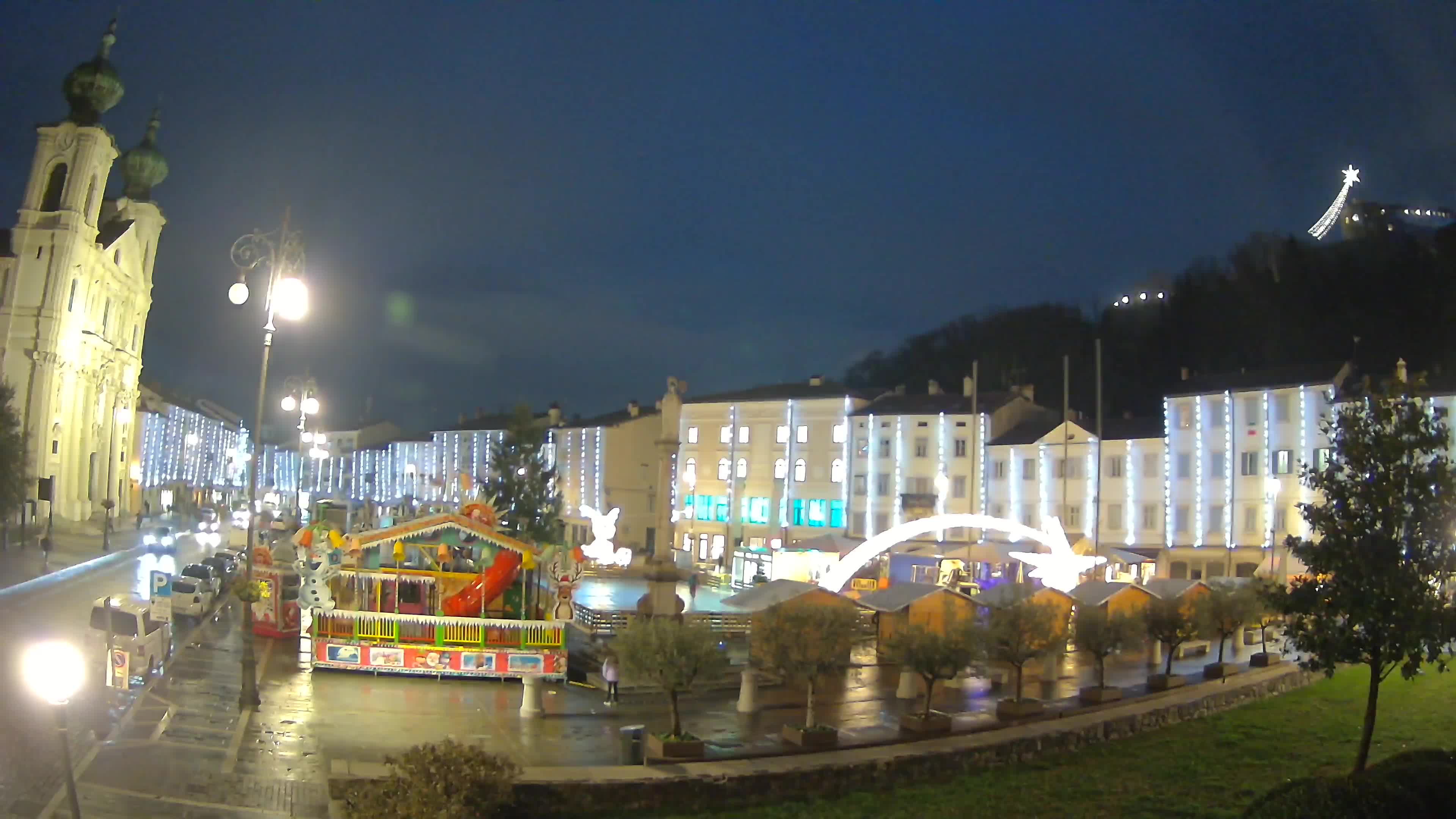 Gorizia Piazza della Vittoria e chiesa di S. Ignazio