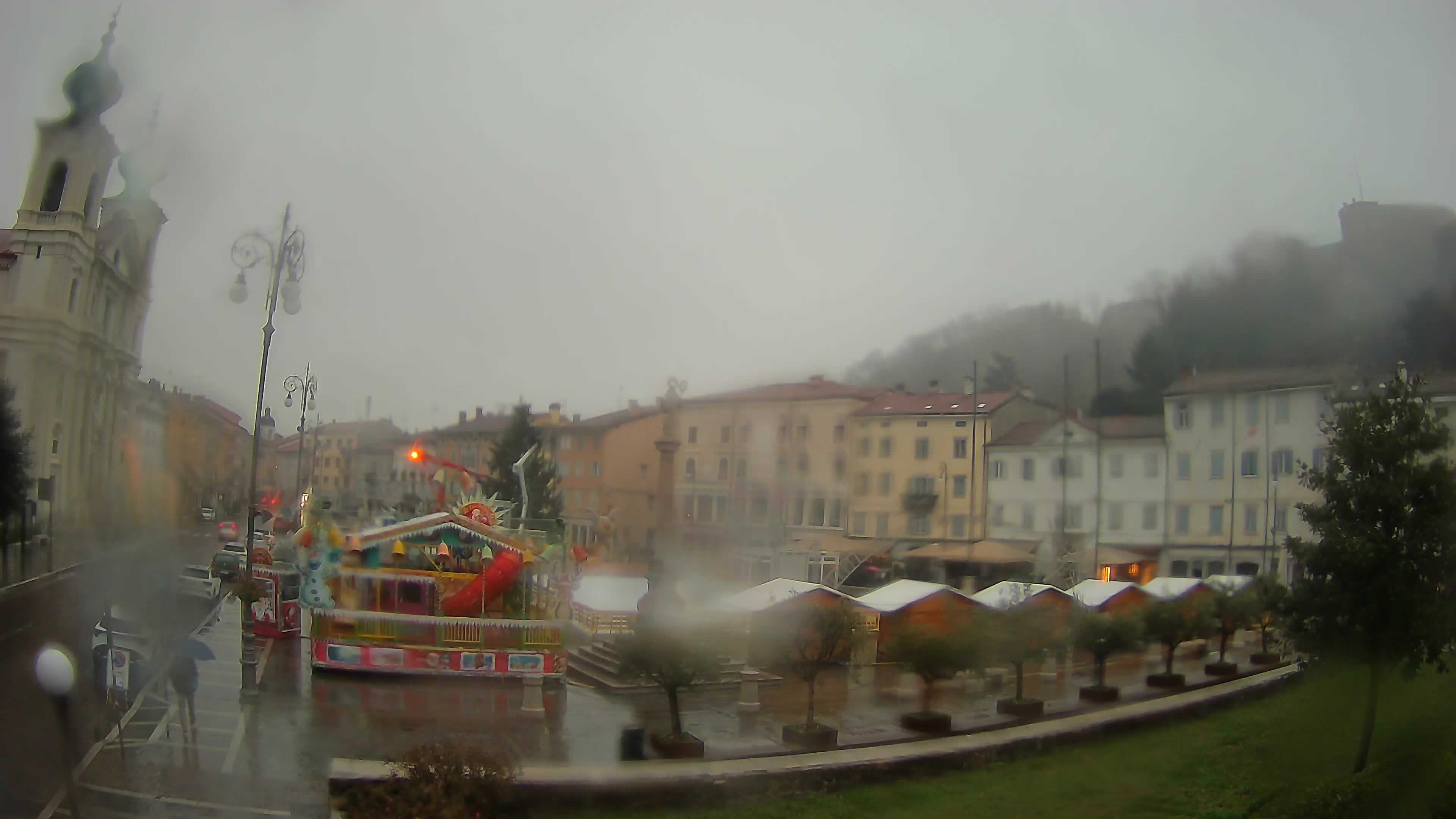 Gorizia Piazza della Vittoria e chiesa di S. Ignazio