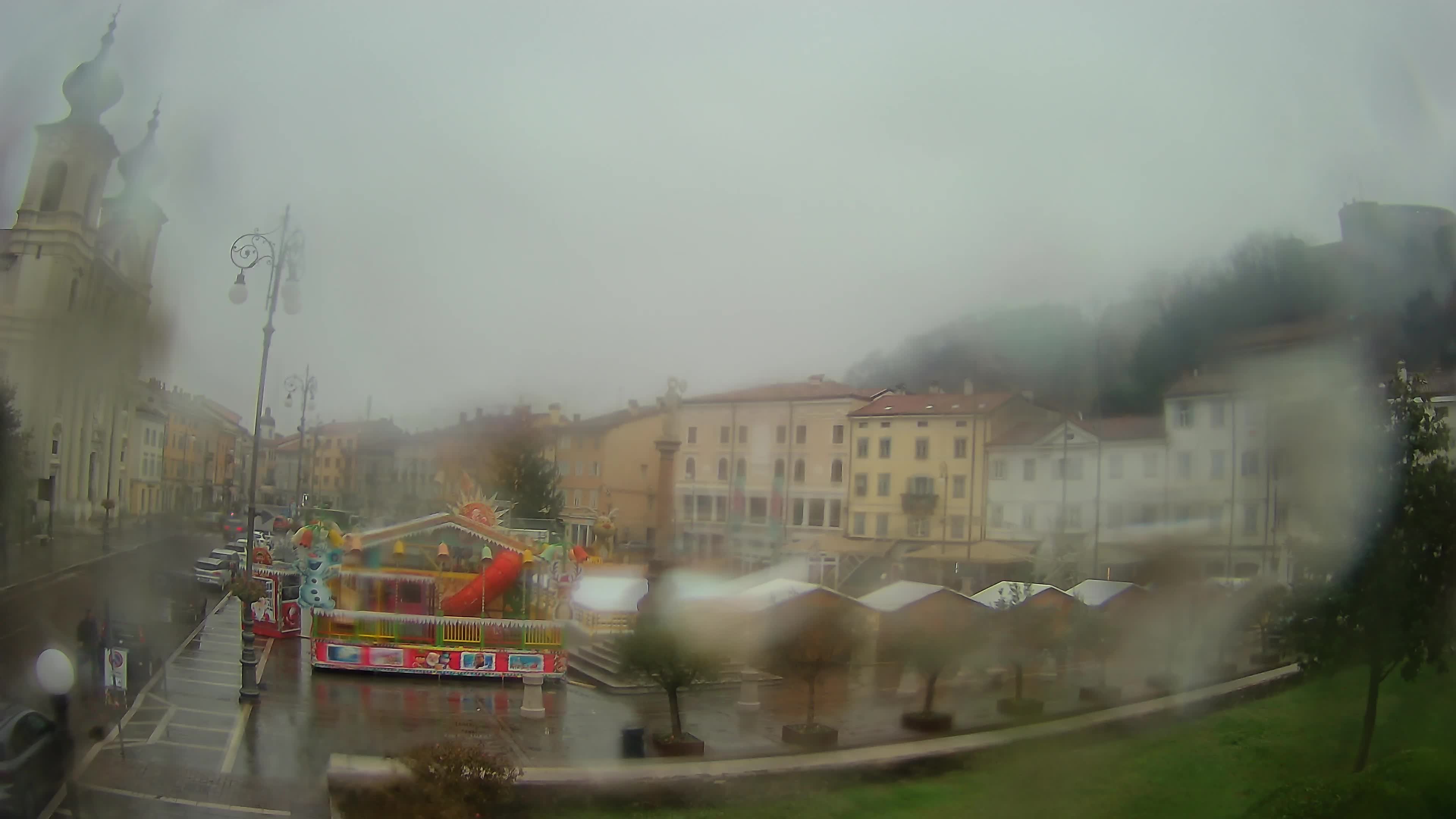 Gorizia Piazza della Vittoria e chiesa di S. Ignazio
