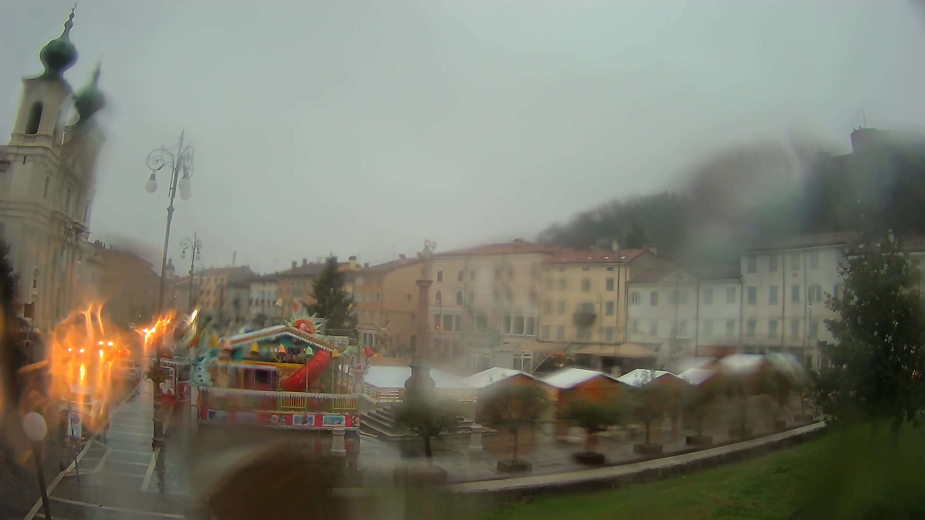 Gorizia Piazza della Vittoria e chiesa di S. Ignazio