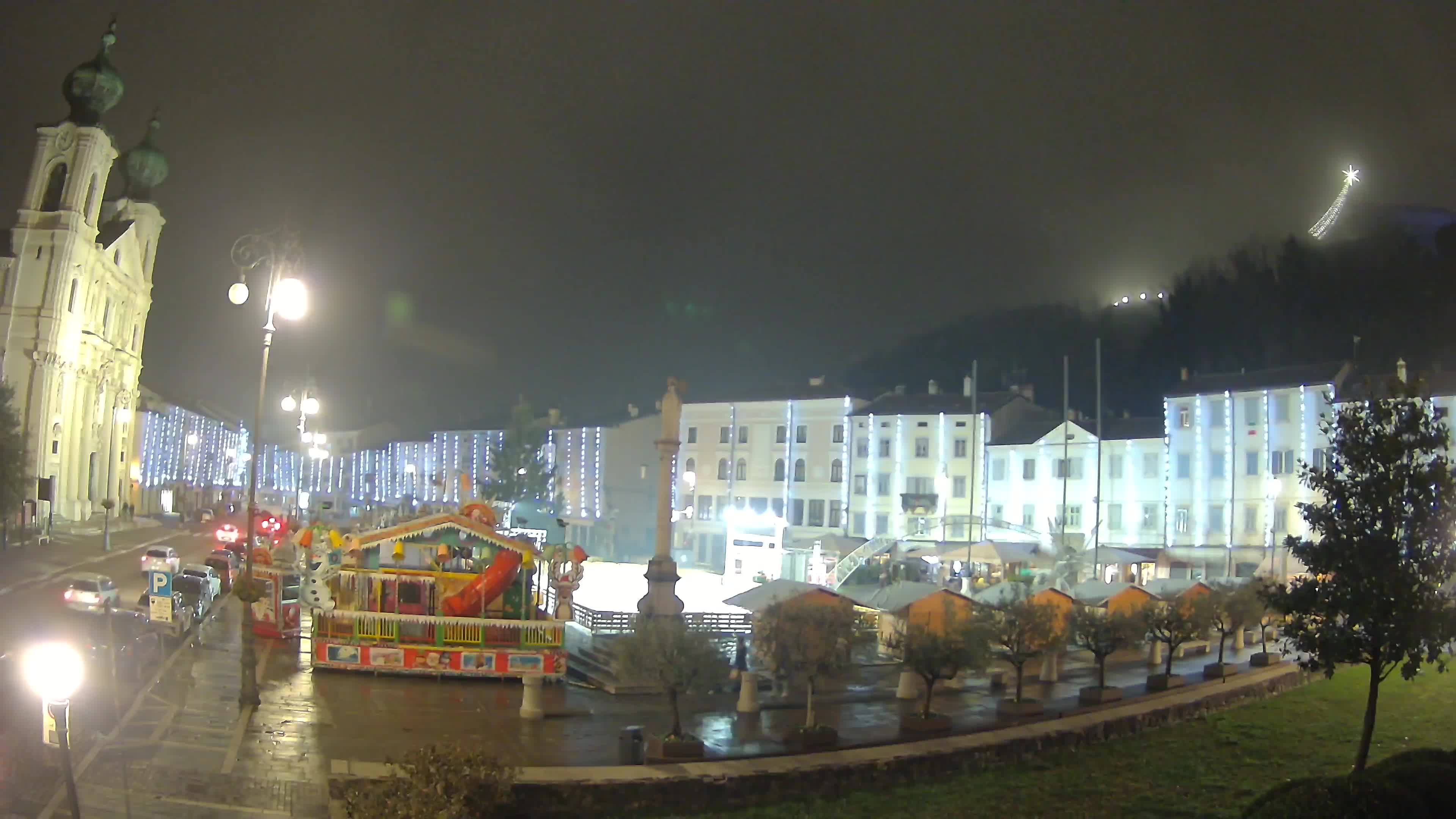 Kamera Gorica Travnik in cerkev sv. Ignacija