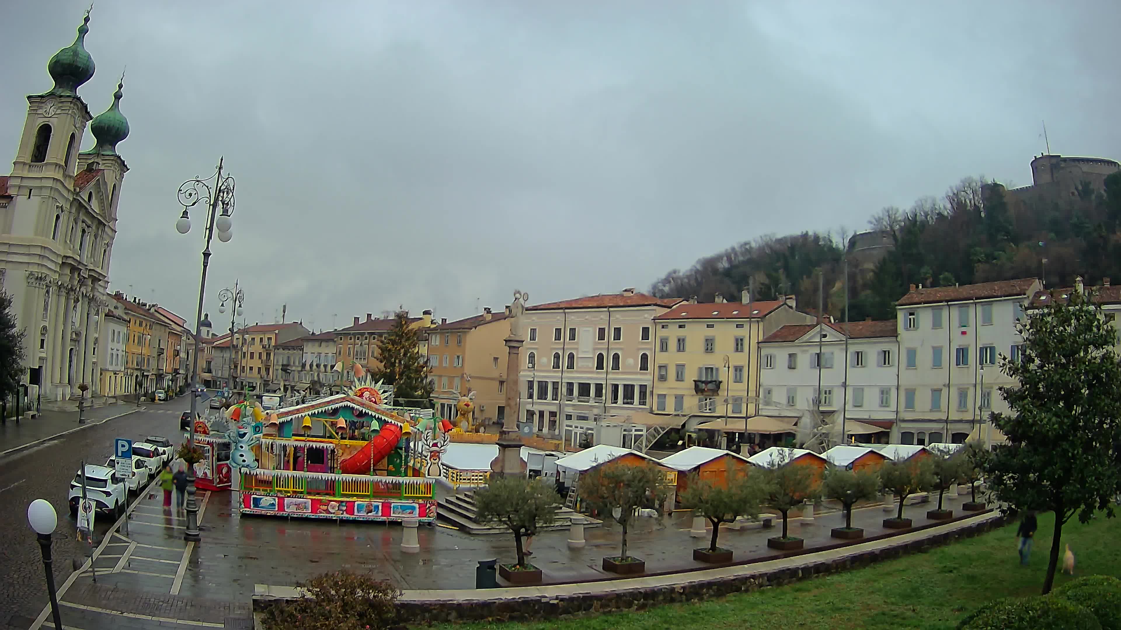Gorizia – Plaza Vittoria – iglesia de San Pedro. Ignacio