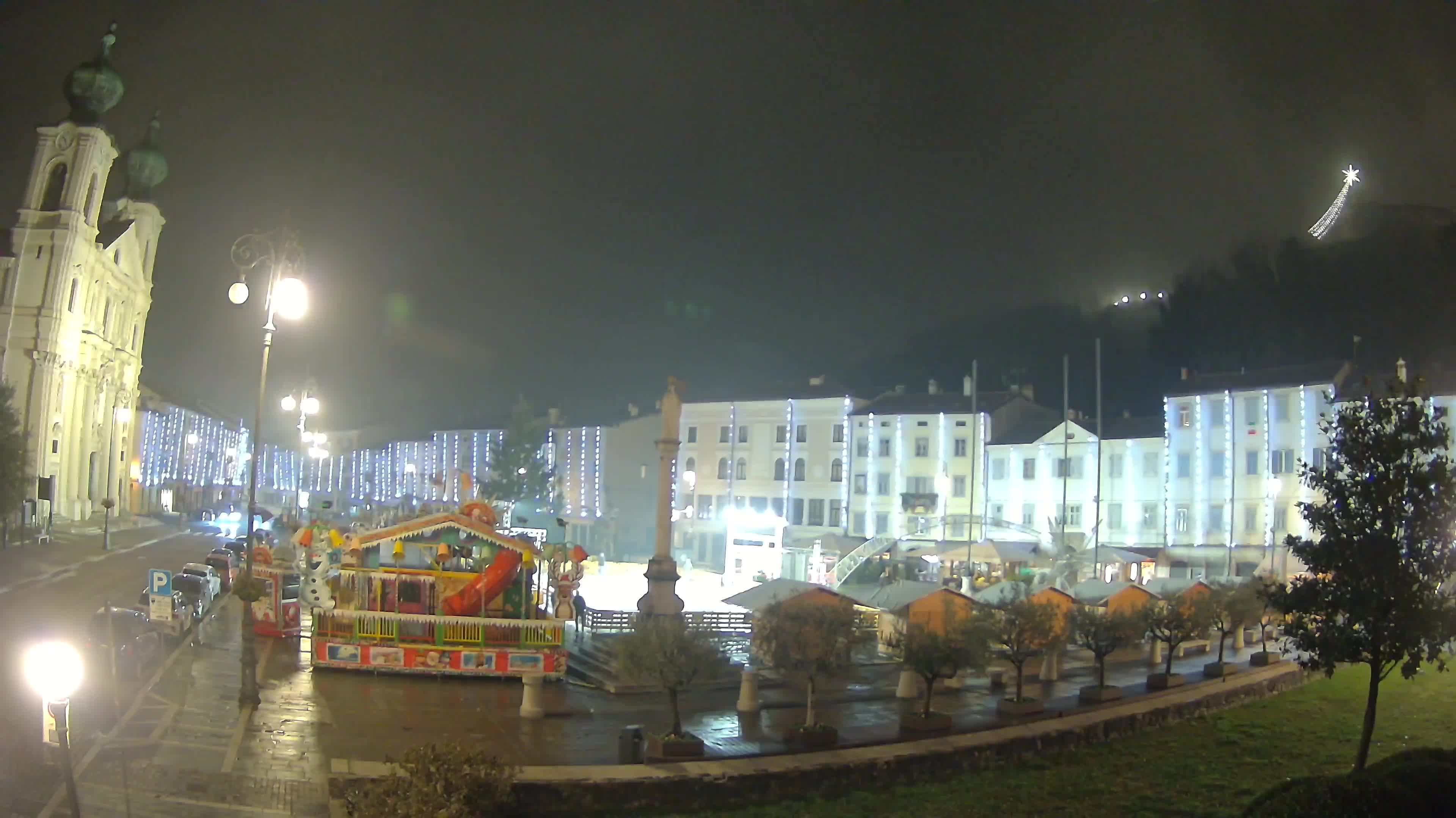 Gorizia Piazza della Vittoria e chiesa di S. Ignazio
