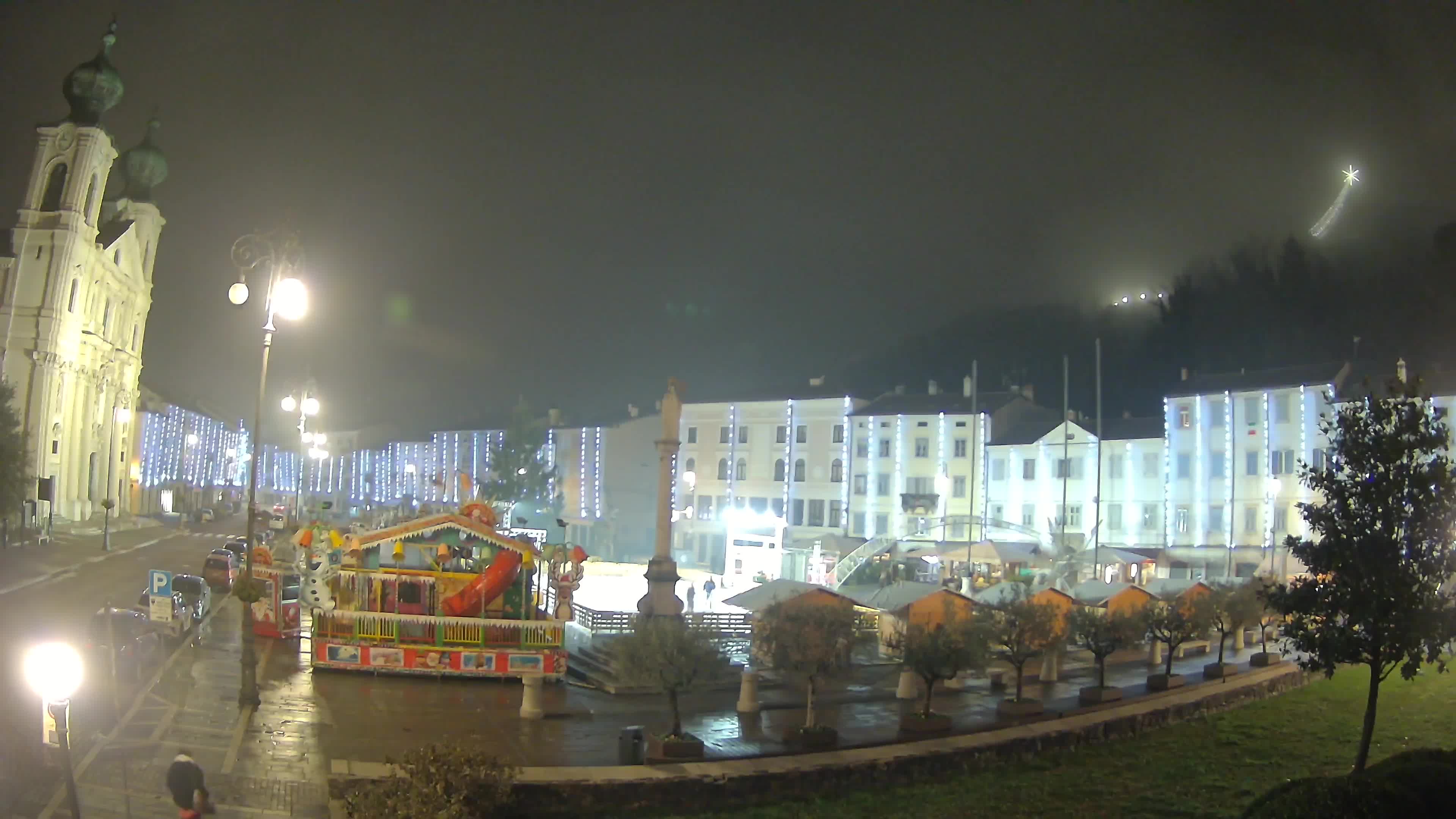 Gorizia Piazza della Vittoria e chiesa di S. Ignazio