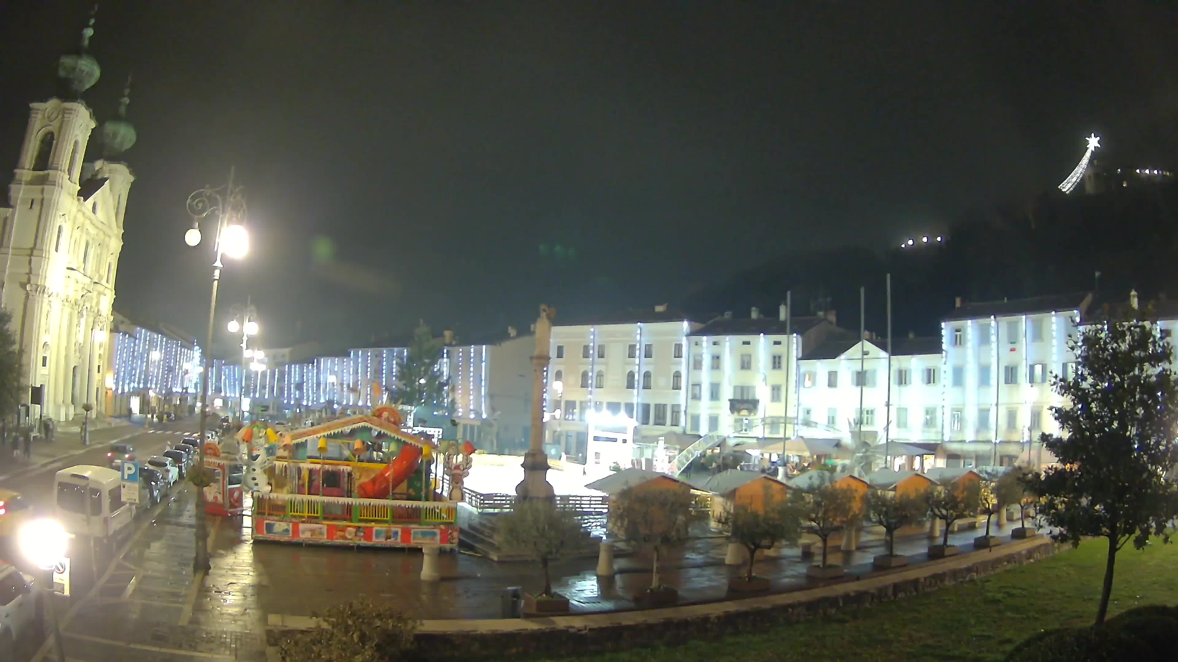 Gorizia Piazza della Vittoria e chiesa di S. Ignazio