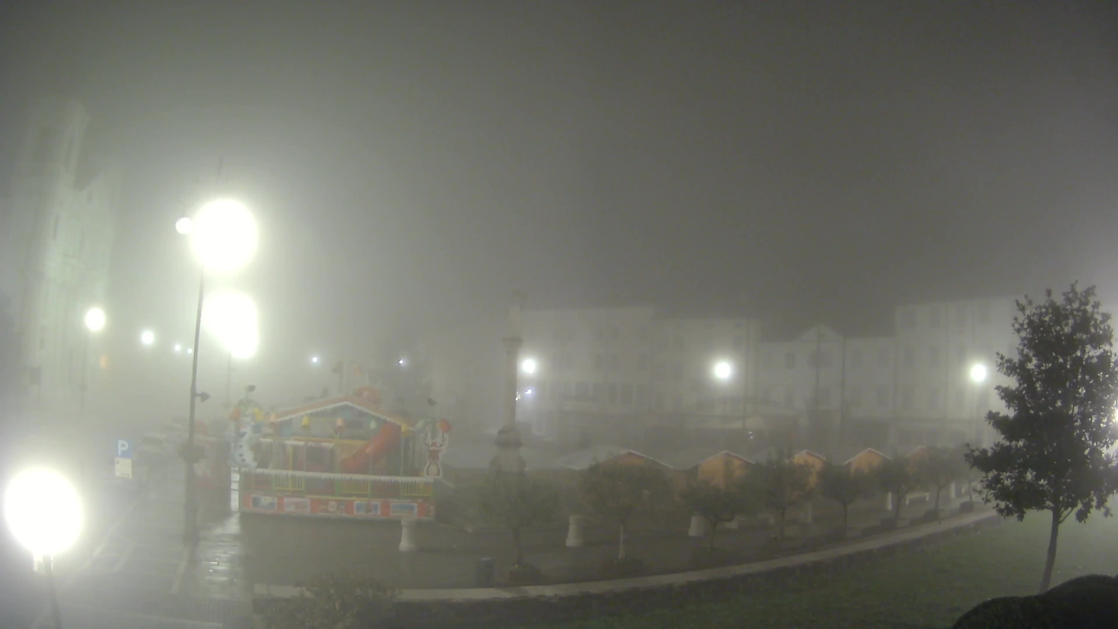 Kamera Gorica Travnik in cerkev sv. Ignacija