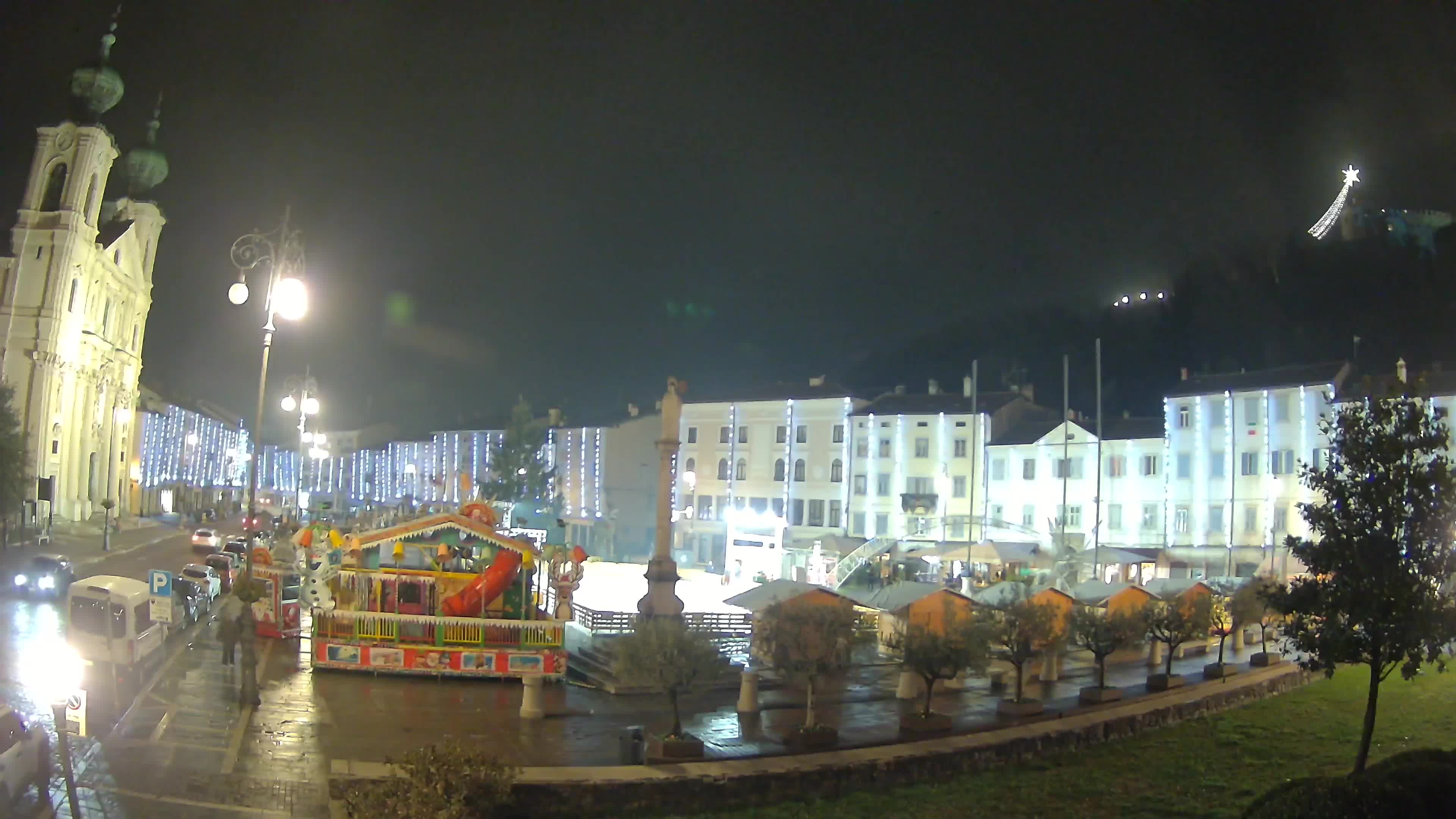 Kamera Gorica Travnik in cerkev sv. Ignacija