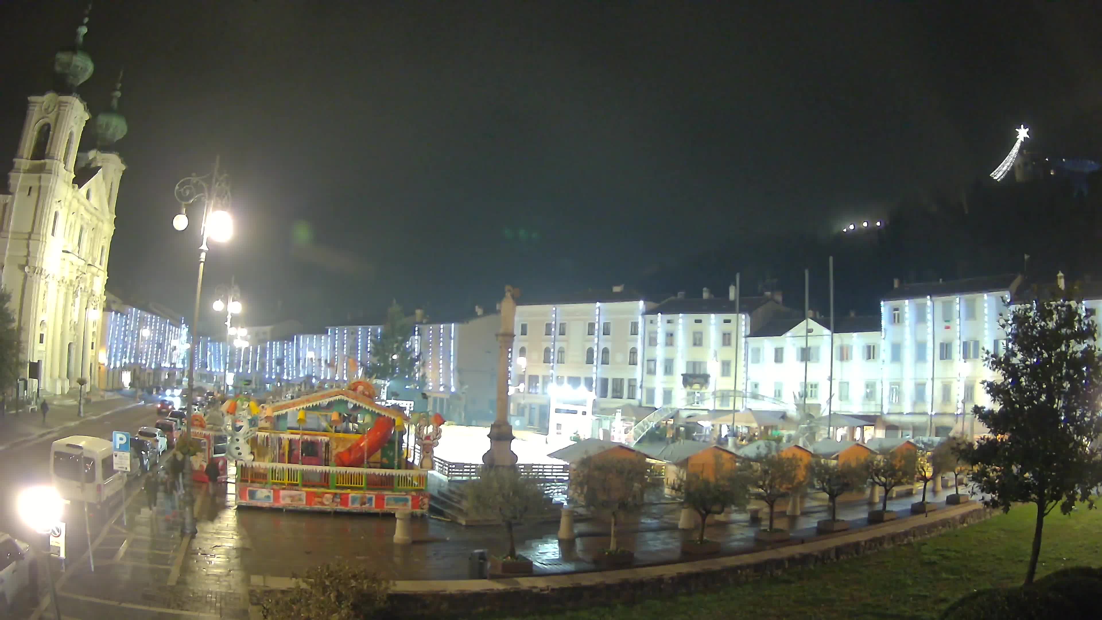Gorizia Piazza della Vittoria e chiesa di S. Ignazio