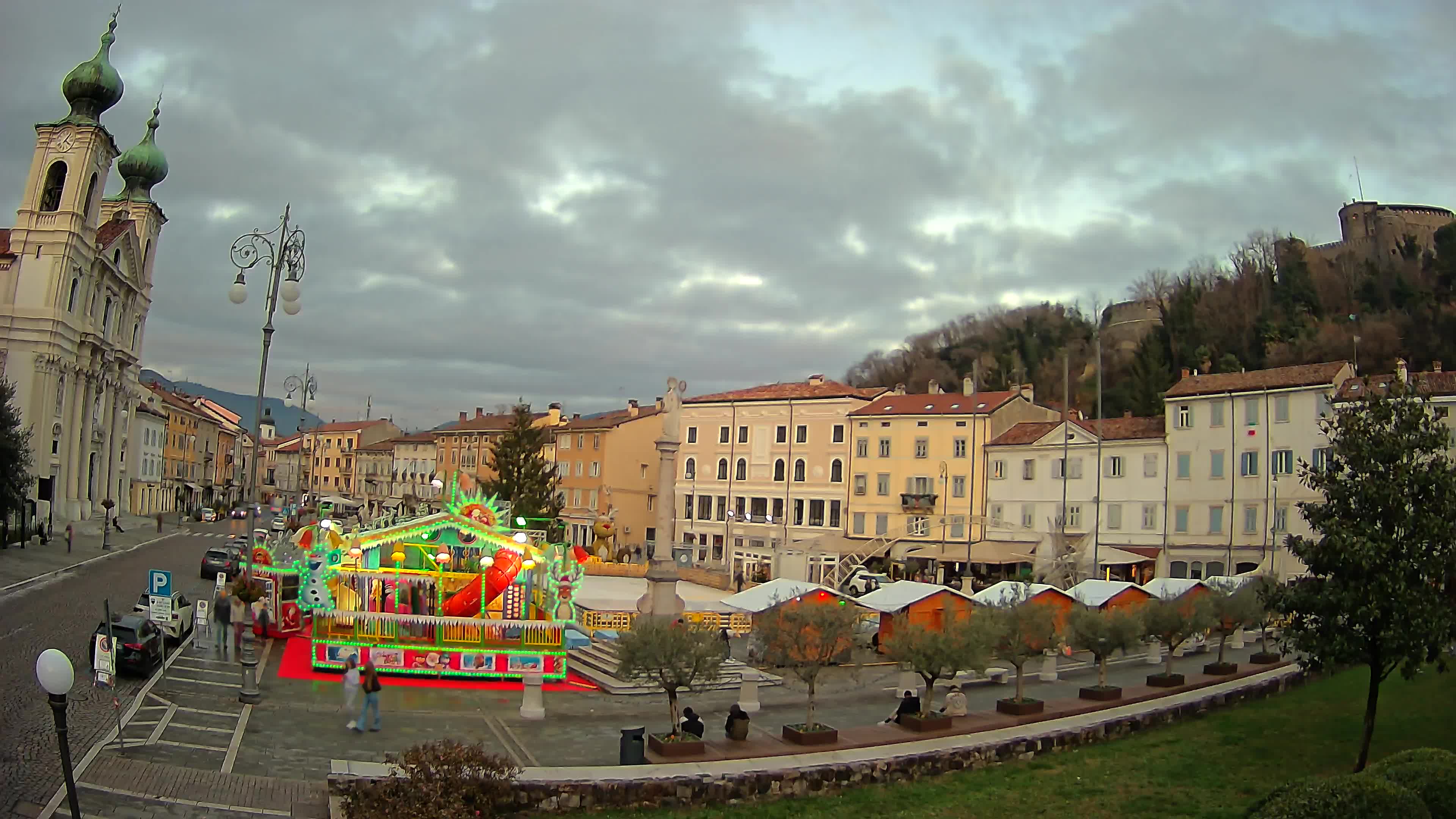 Gorizia – Plaza Vittoria – iglesia de San Pedro. Ignacio