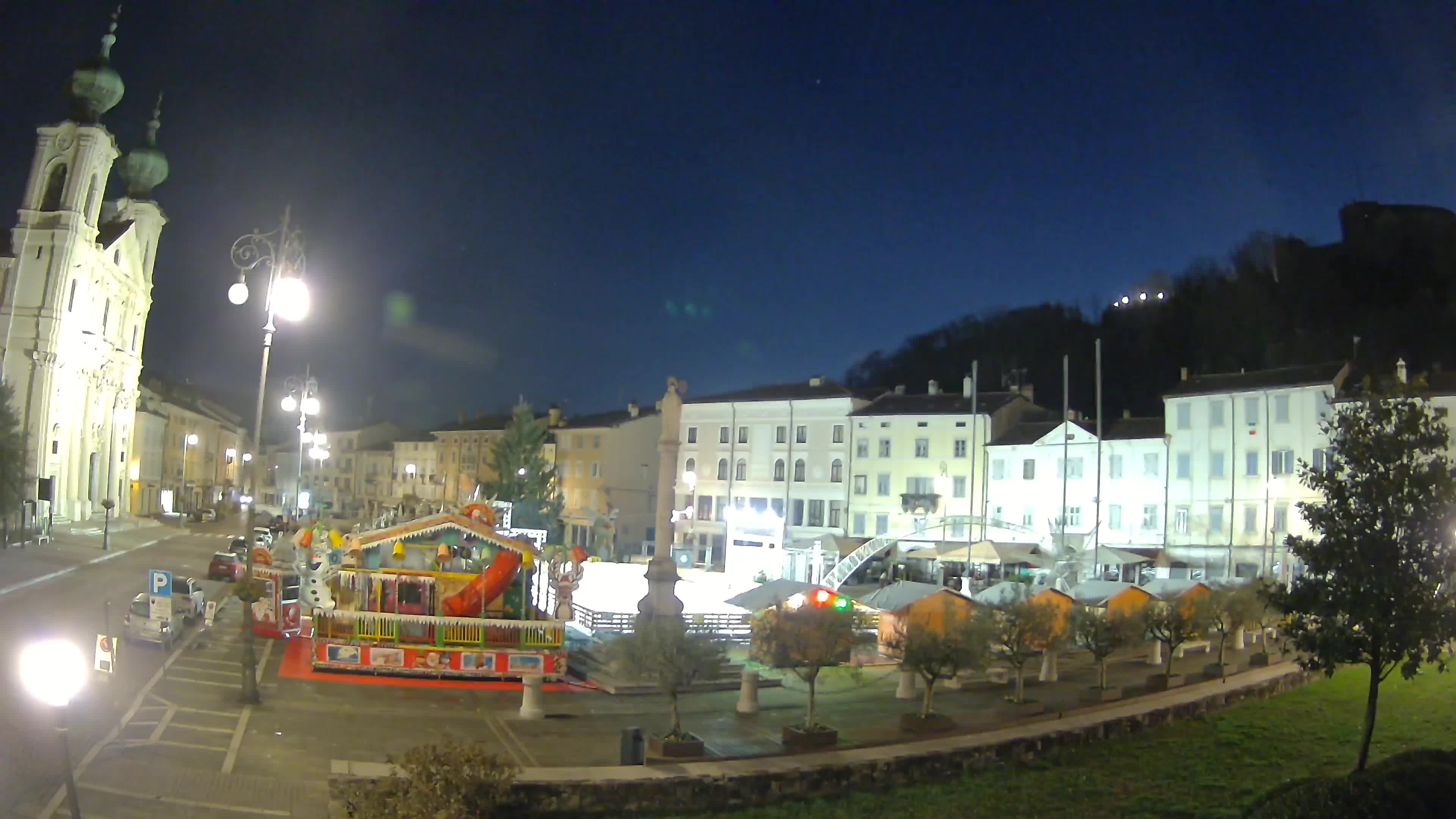 Gorizia Piazza della Vittoria e chiesa di S. Ignazio