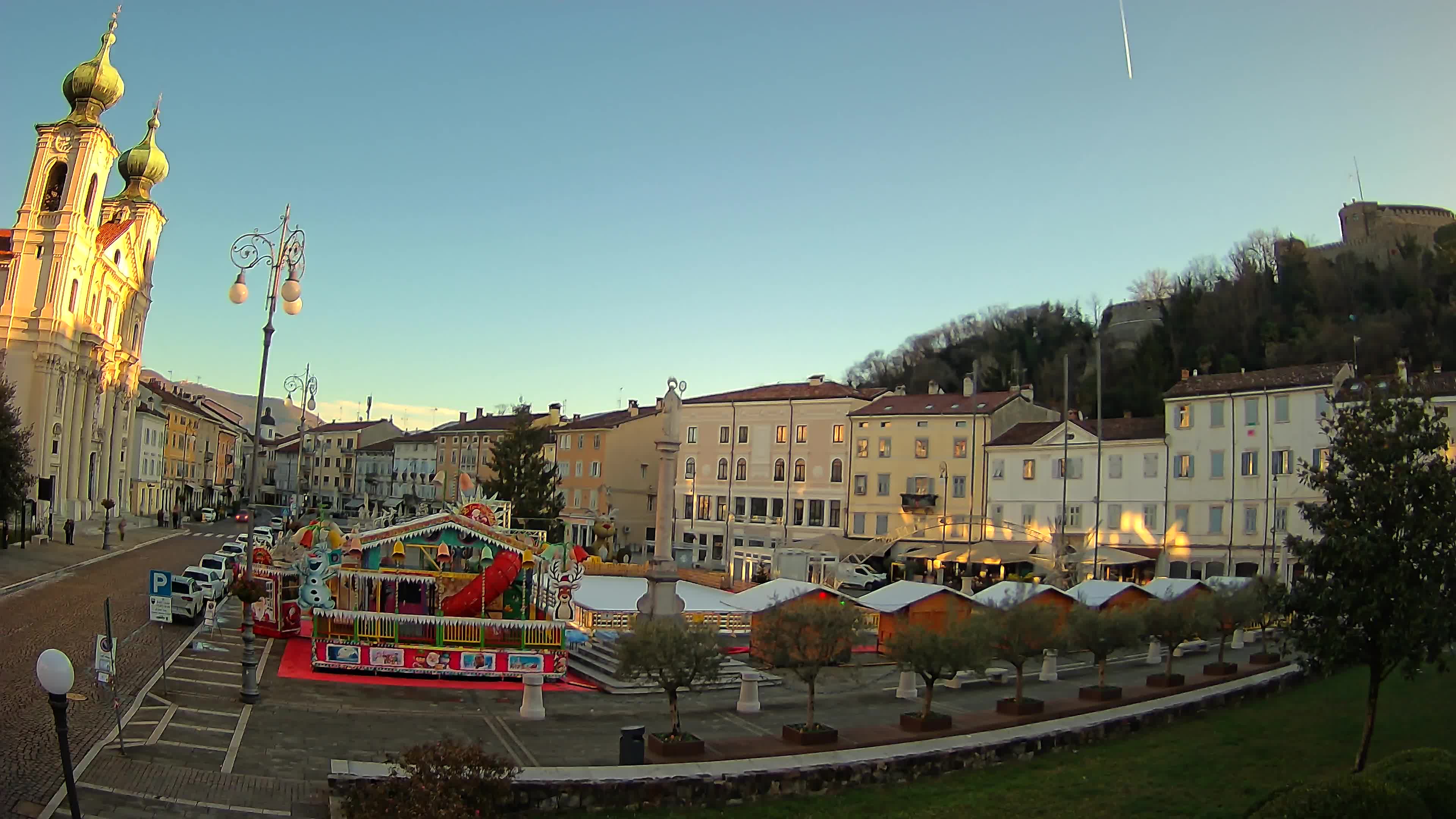 Gorizia Piazza della Vittoria e chiesa di S. Ignazio