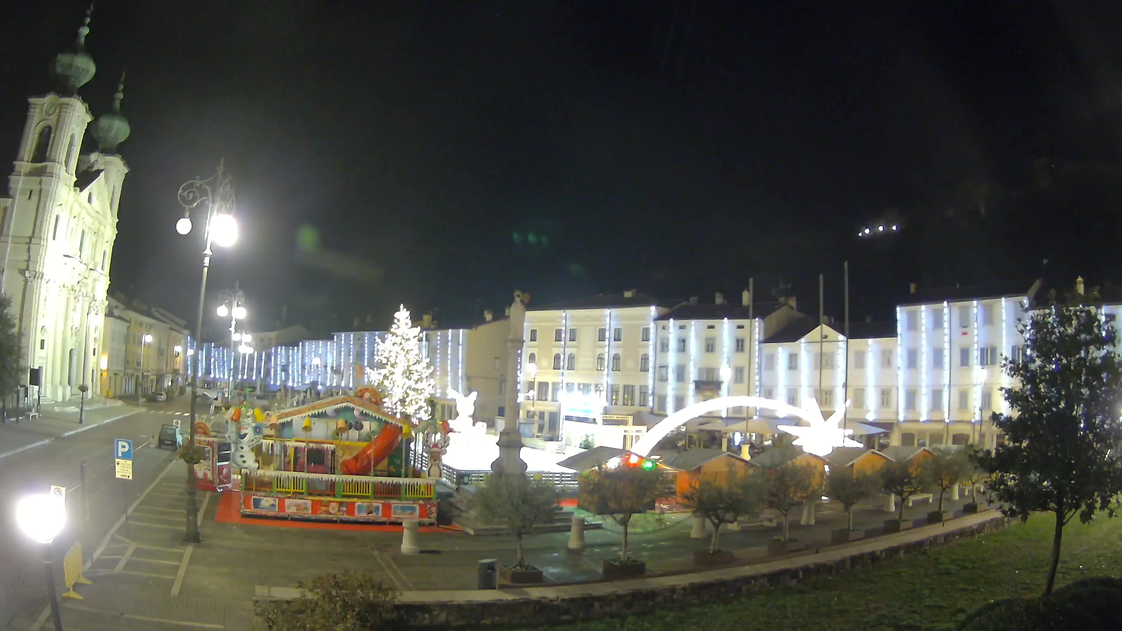 Gorizia – Plaza Vittoria – iglesia de San Pedro. Ignacio
