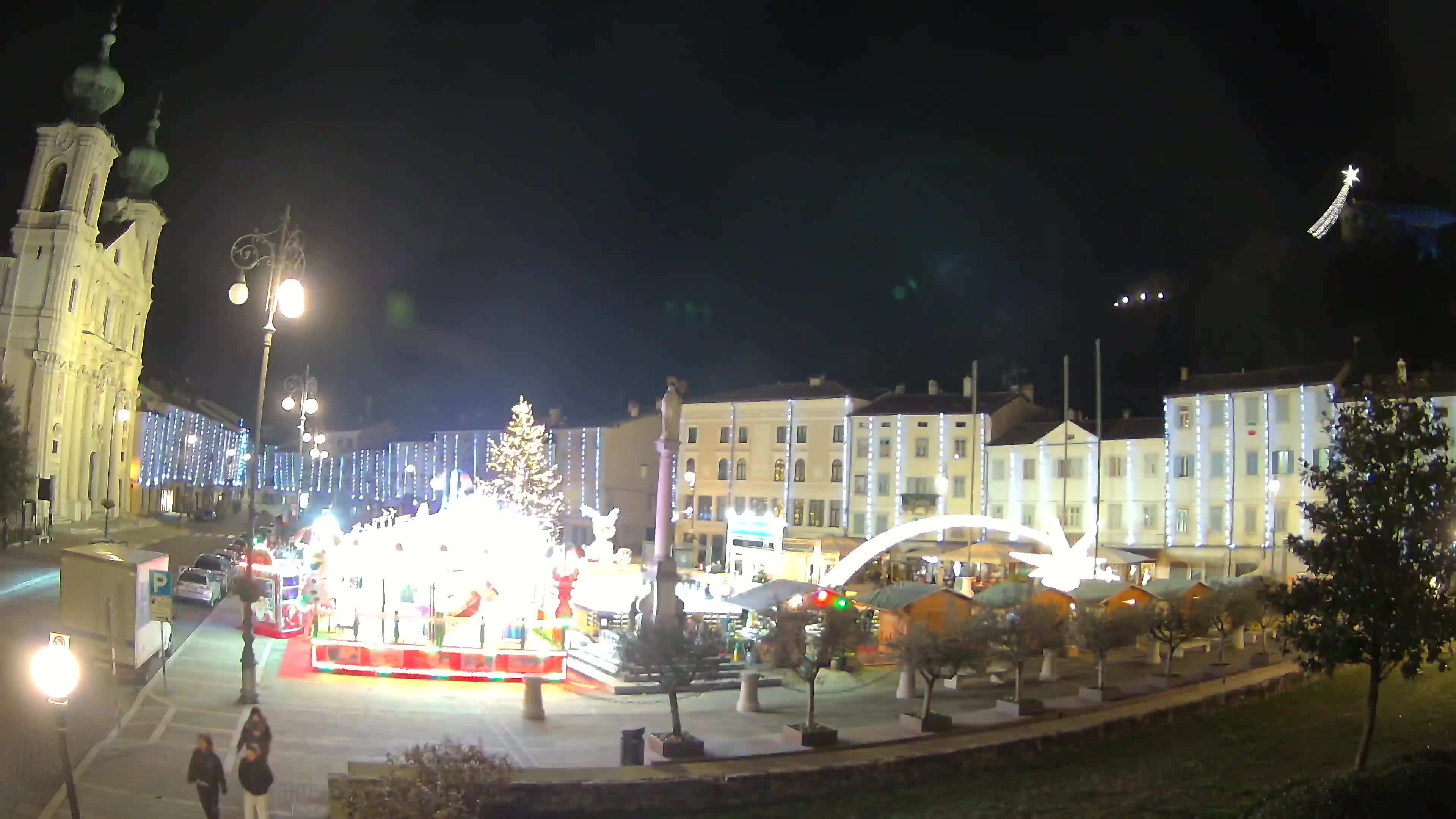 Gorizia Piazza della Vittoria e chiesa di S. Ignazio