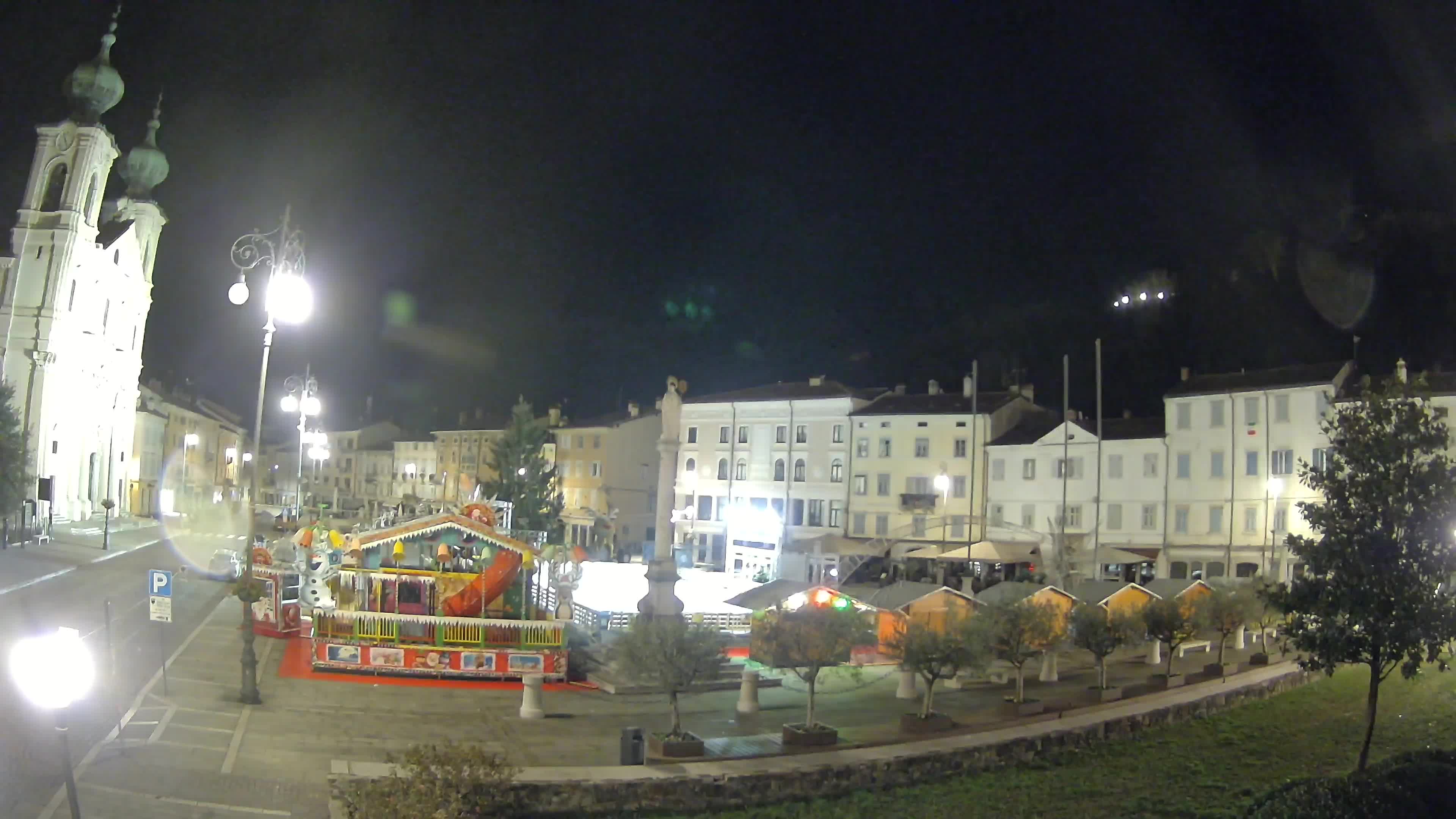 Gorizia Piazza della Vittoria e chiesa di S. Ignazio
