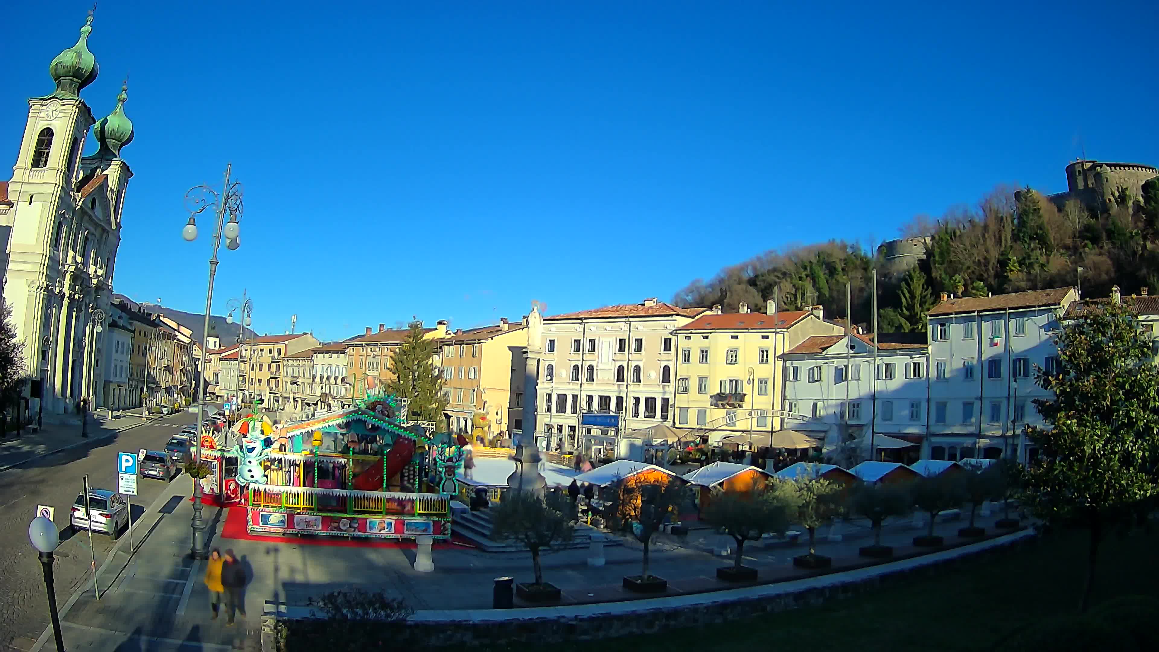 Gorizia – Plaza Vittoria – iglesia de San Pedro. Ignacio
