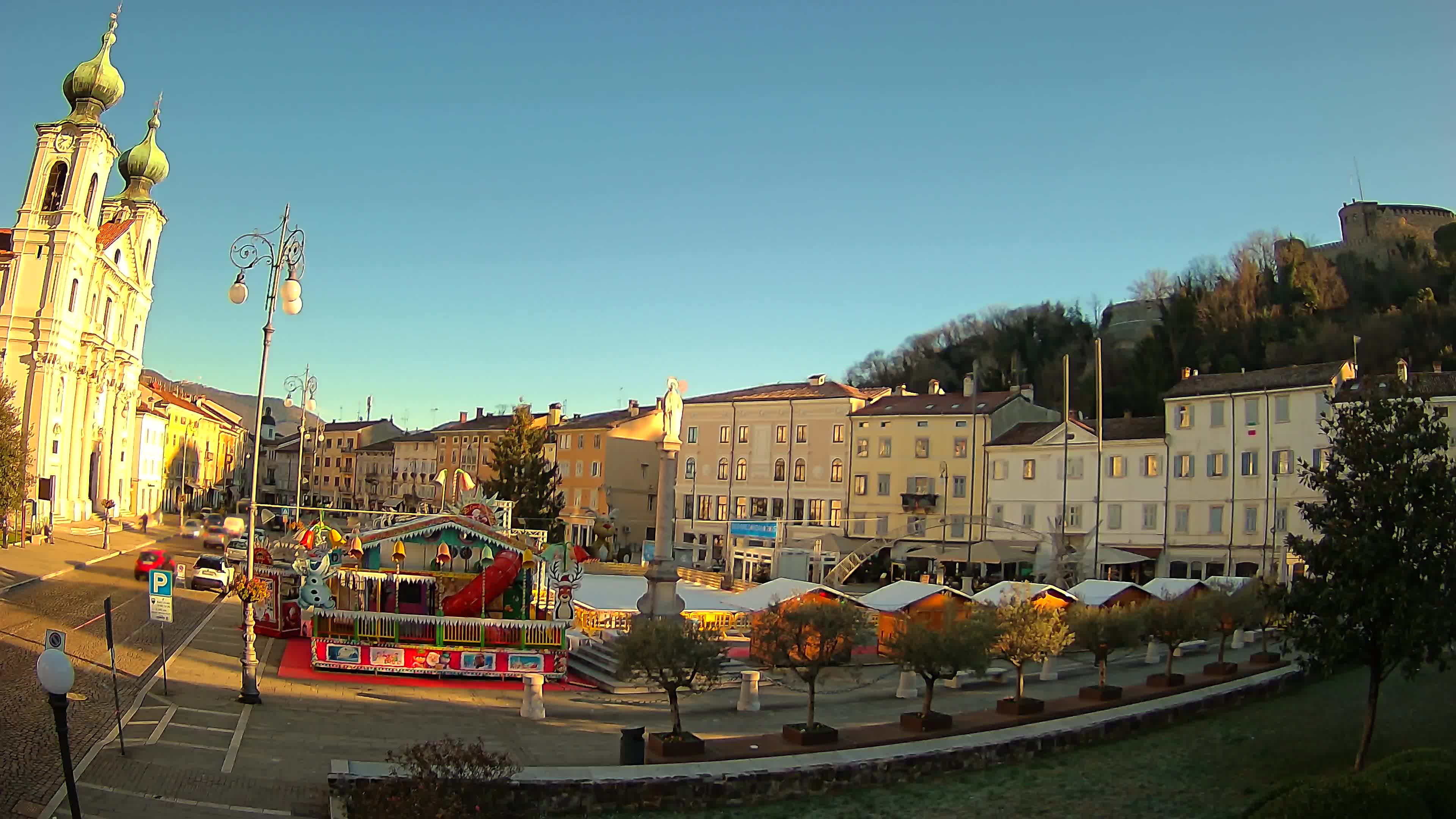 Gorizia – Plaza Vittoria – iglesia de San Pedro. Ignacio