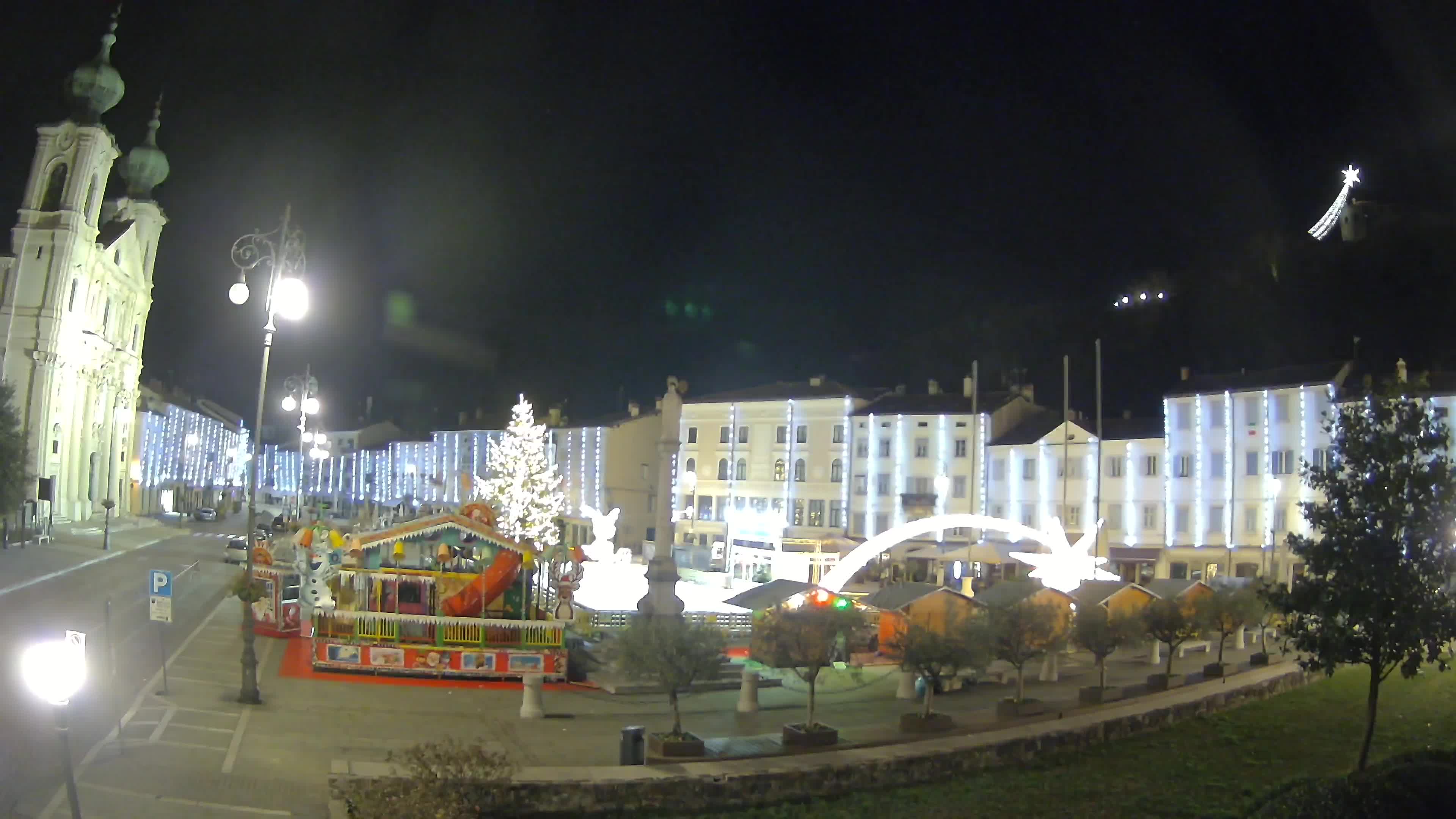 Gorizia – Plaza Vittoria – iglesia de San Pedro. Ignacio