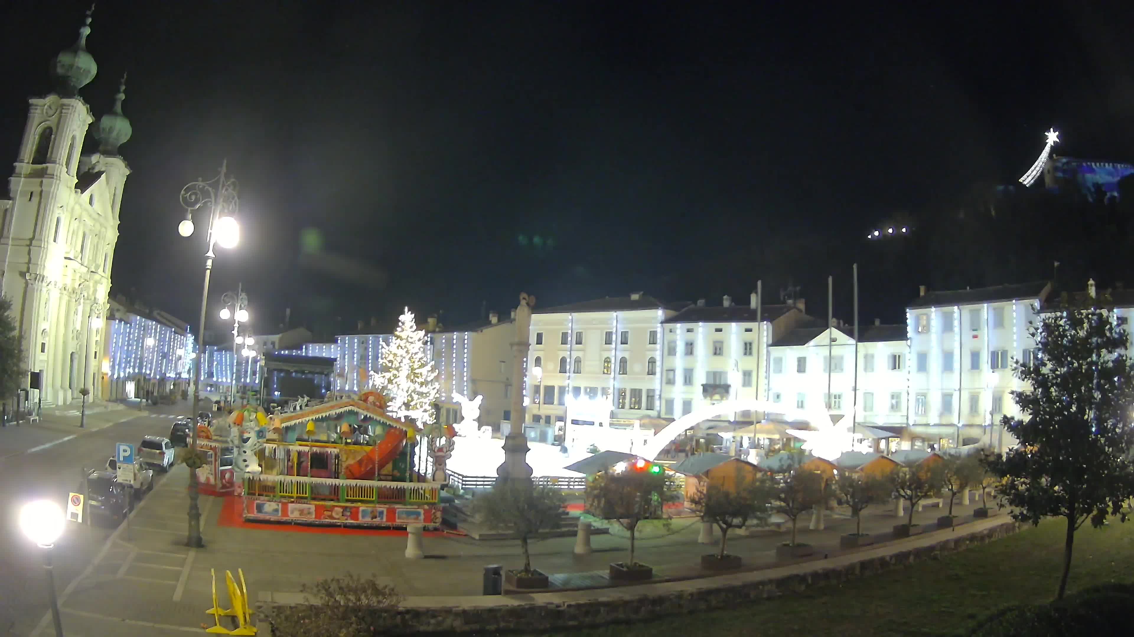 Gorizia Piazza della Vittoria e chiesa di S. Ignazio