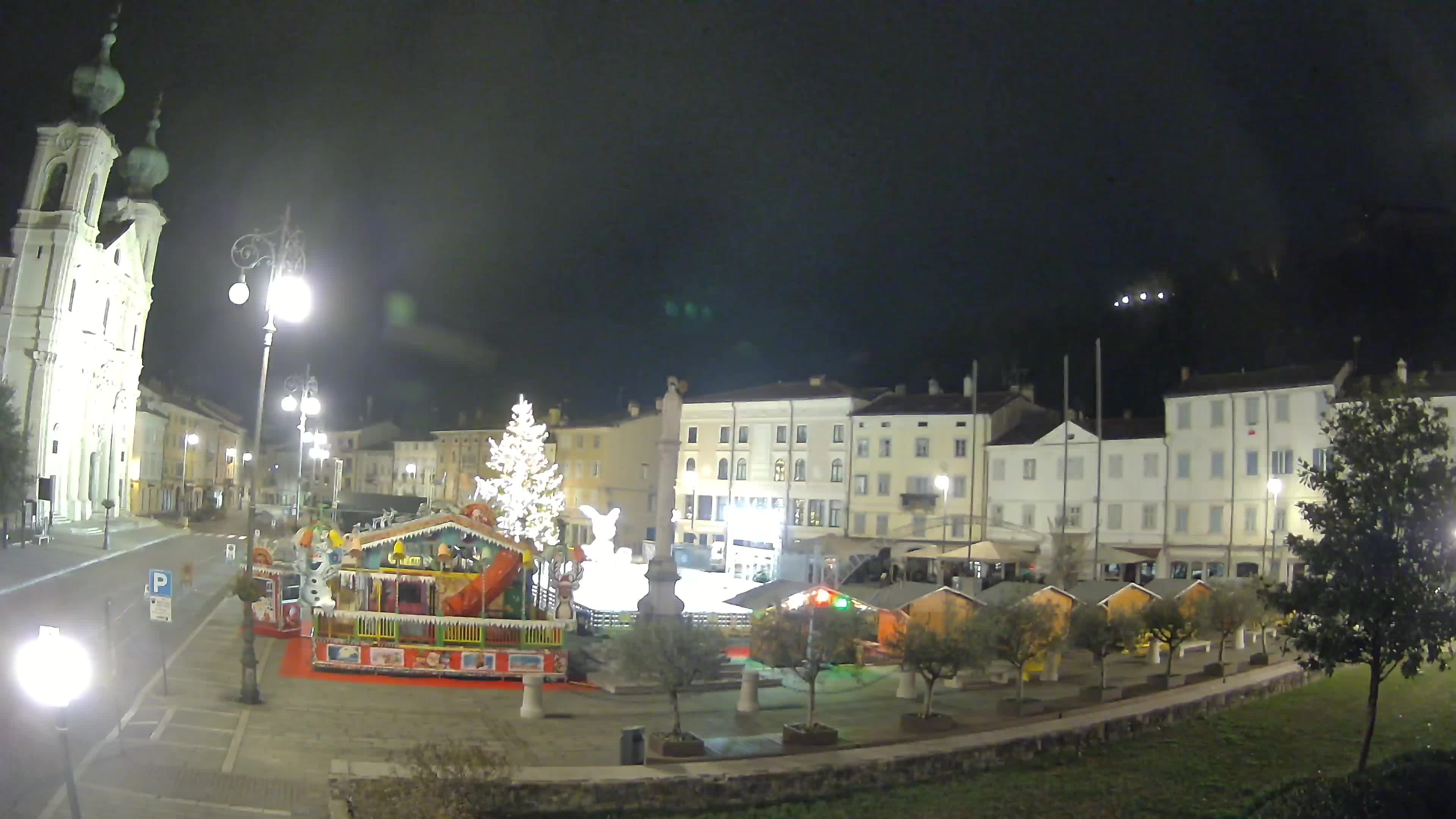 Gorizia – Plaza Vittoria – iglesia de San Pedro. Ignacio