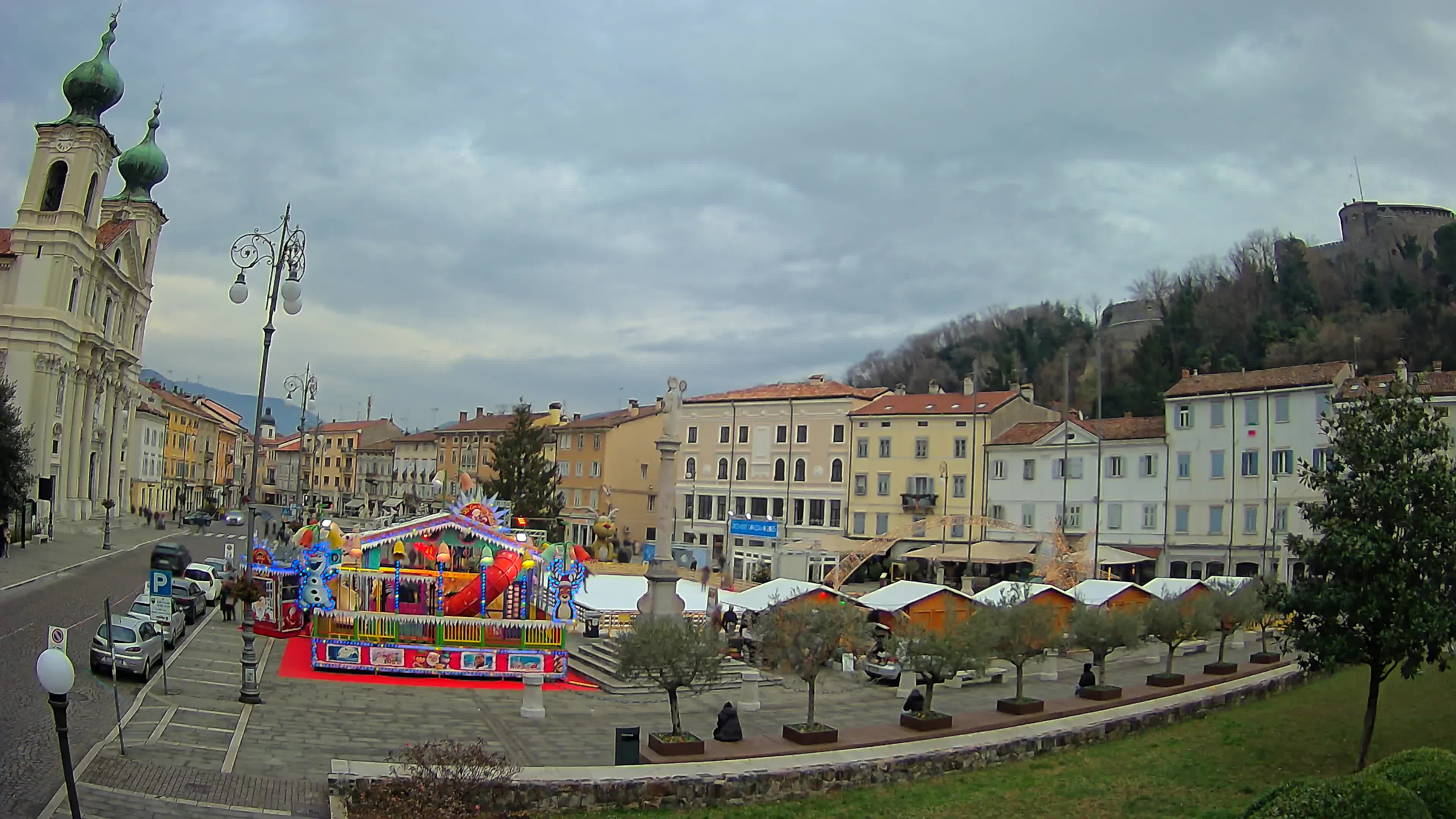 Gorizia – Plaza Vittoria – iglesia de San Pedro. Ignacio