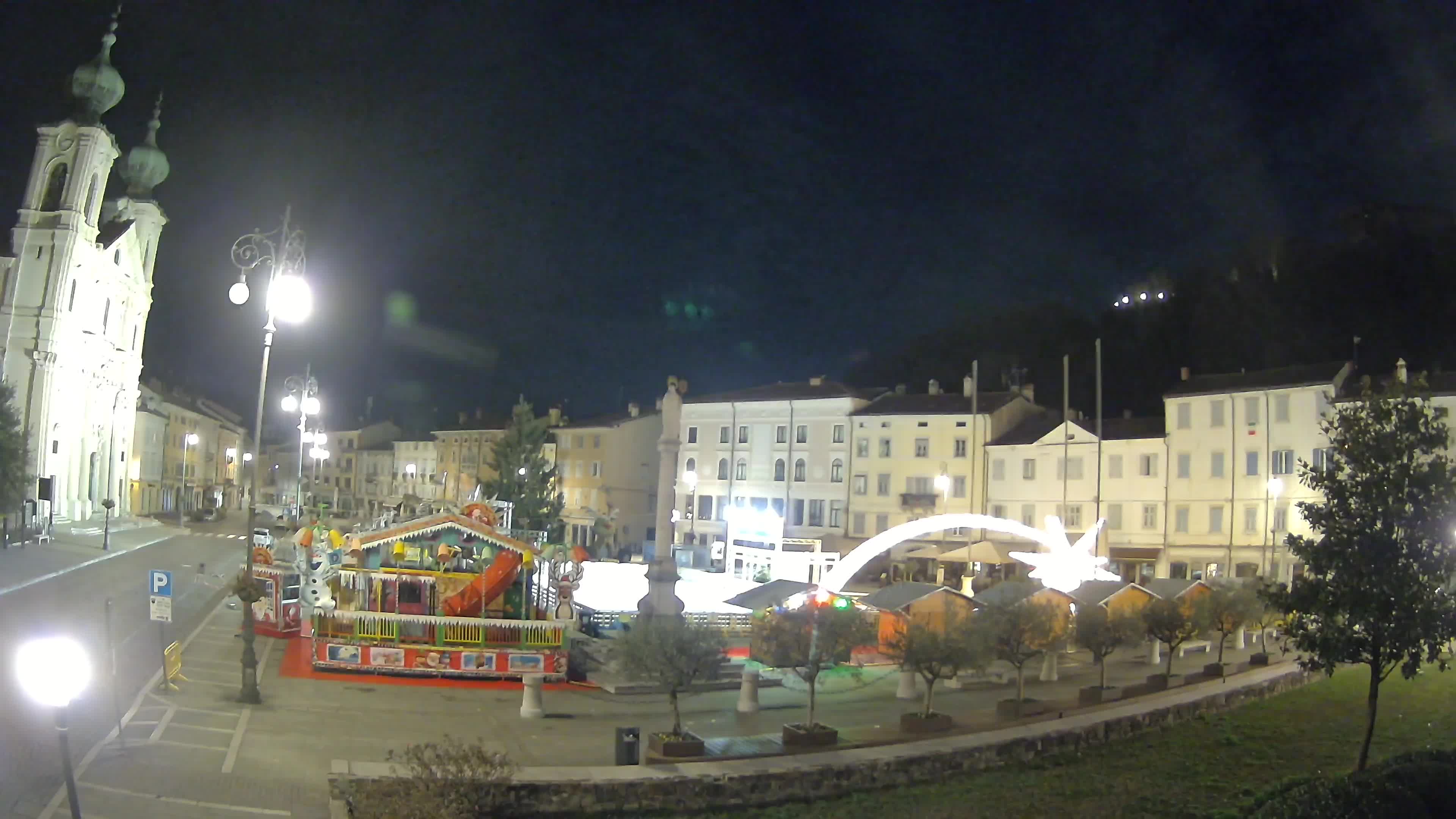 Gorizia Piazza della Vittoria e chiesa di S. Ignazio