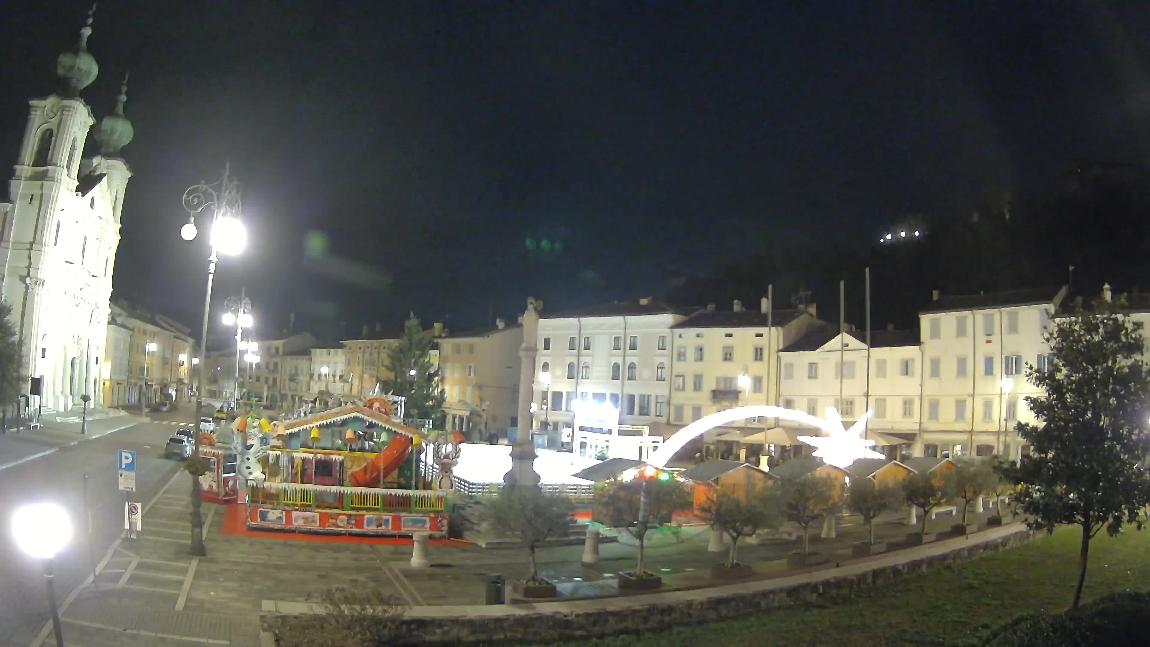 Gorizia – Plaza Vittoria – iglesia de San Pedro. Ignacio