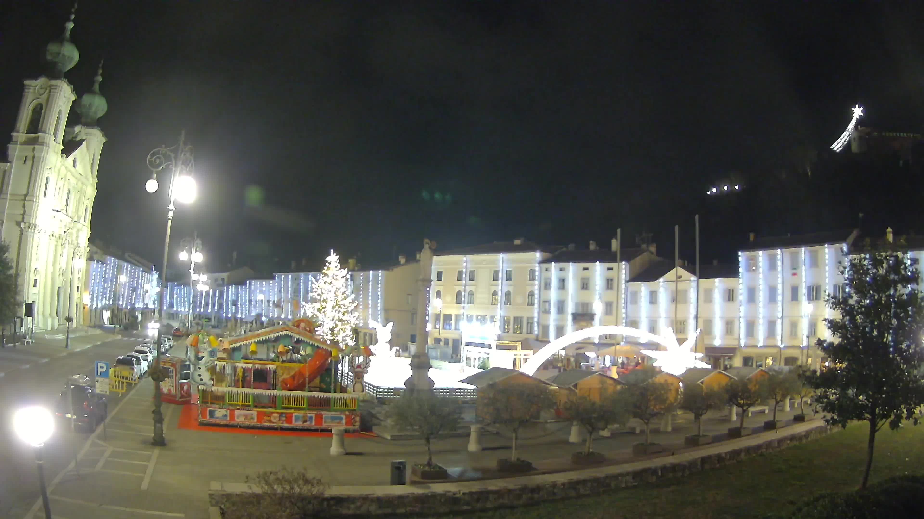 Gorizia Piazza della Vittoria e chiesa di S. Ignazio