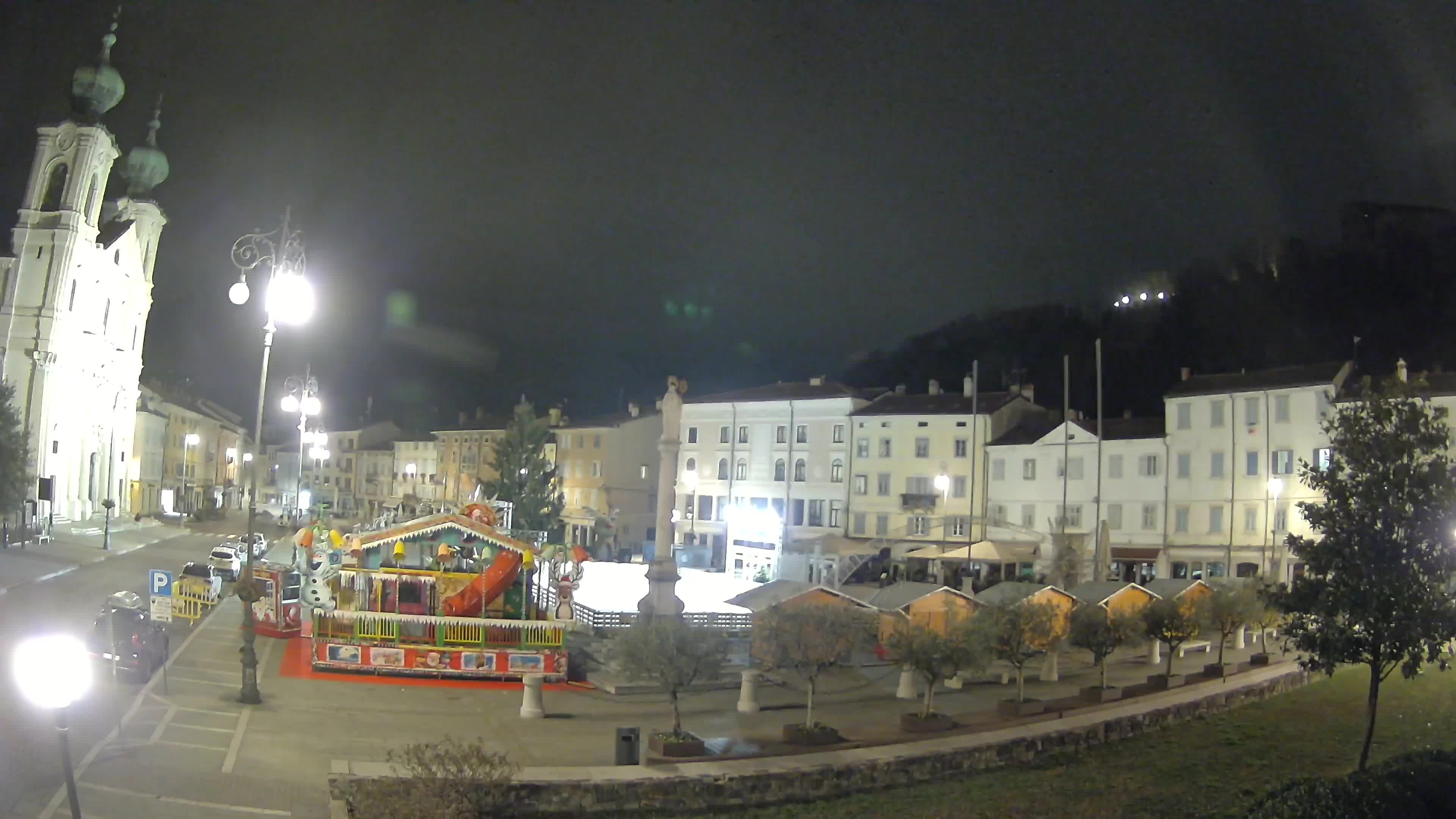 Gorizia Piazza della Vittoria e chiesa di S. Ignazio