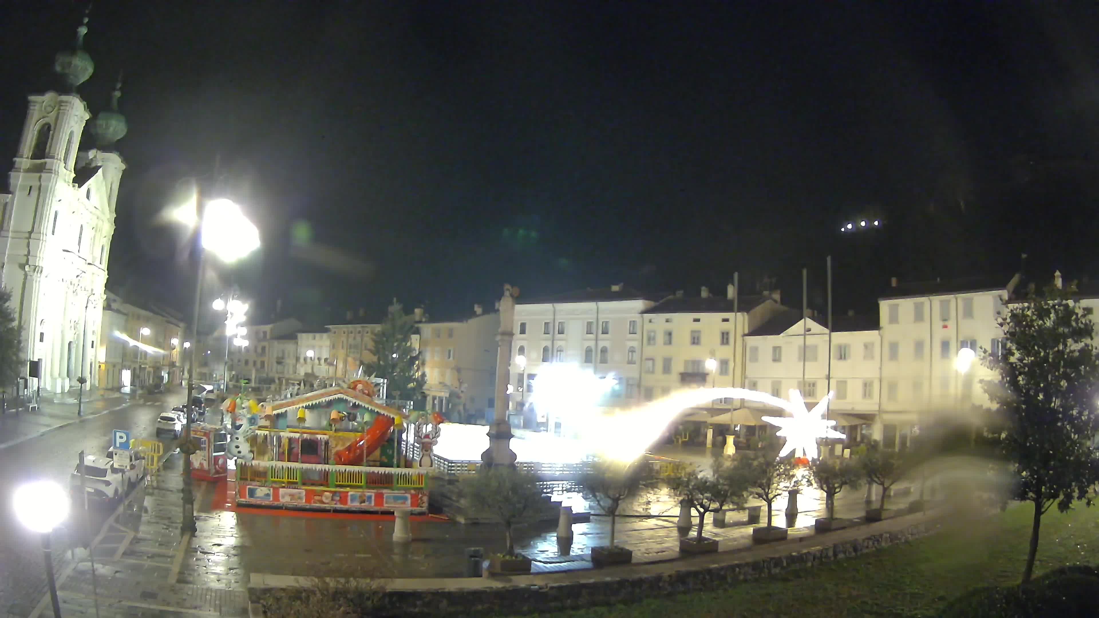 Gorizia Piazza della Vittoria e chiesa di S. Ignazio