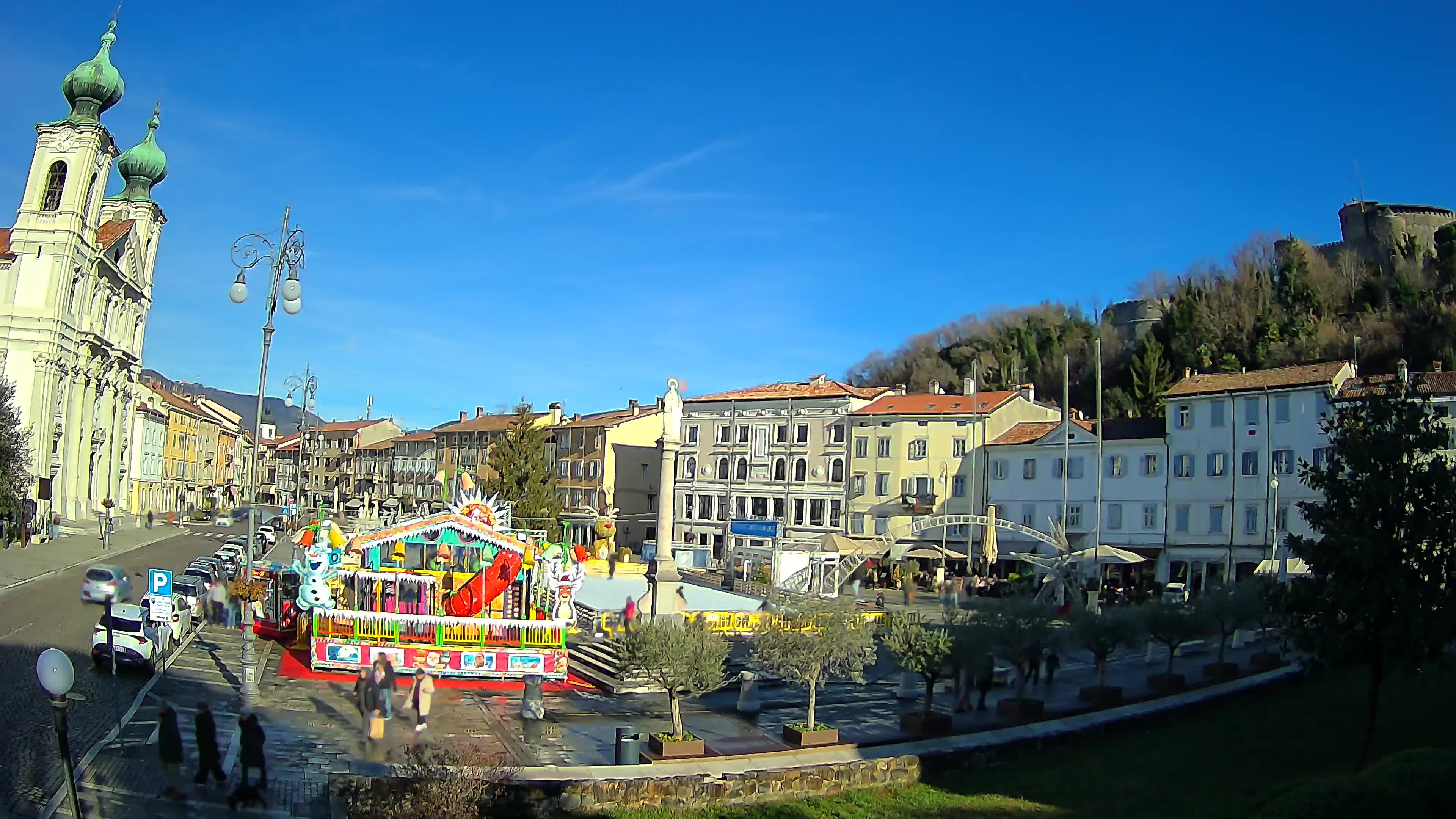 Gorizia Piazza della Vittoria e chiesa di S. Ignazio