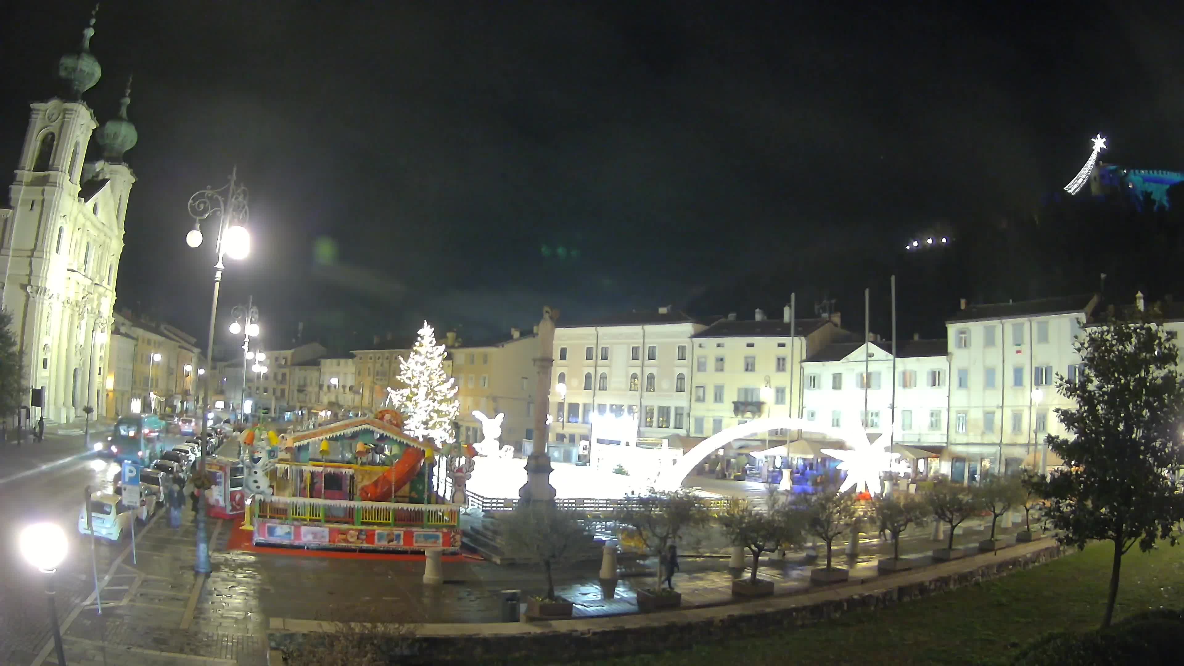 Gorizia Piazza della Vittoria e chiesa di S. Ignazio