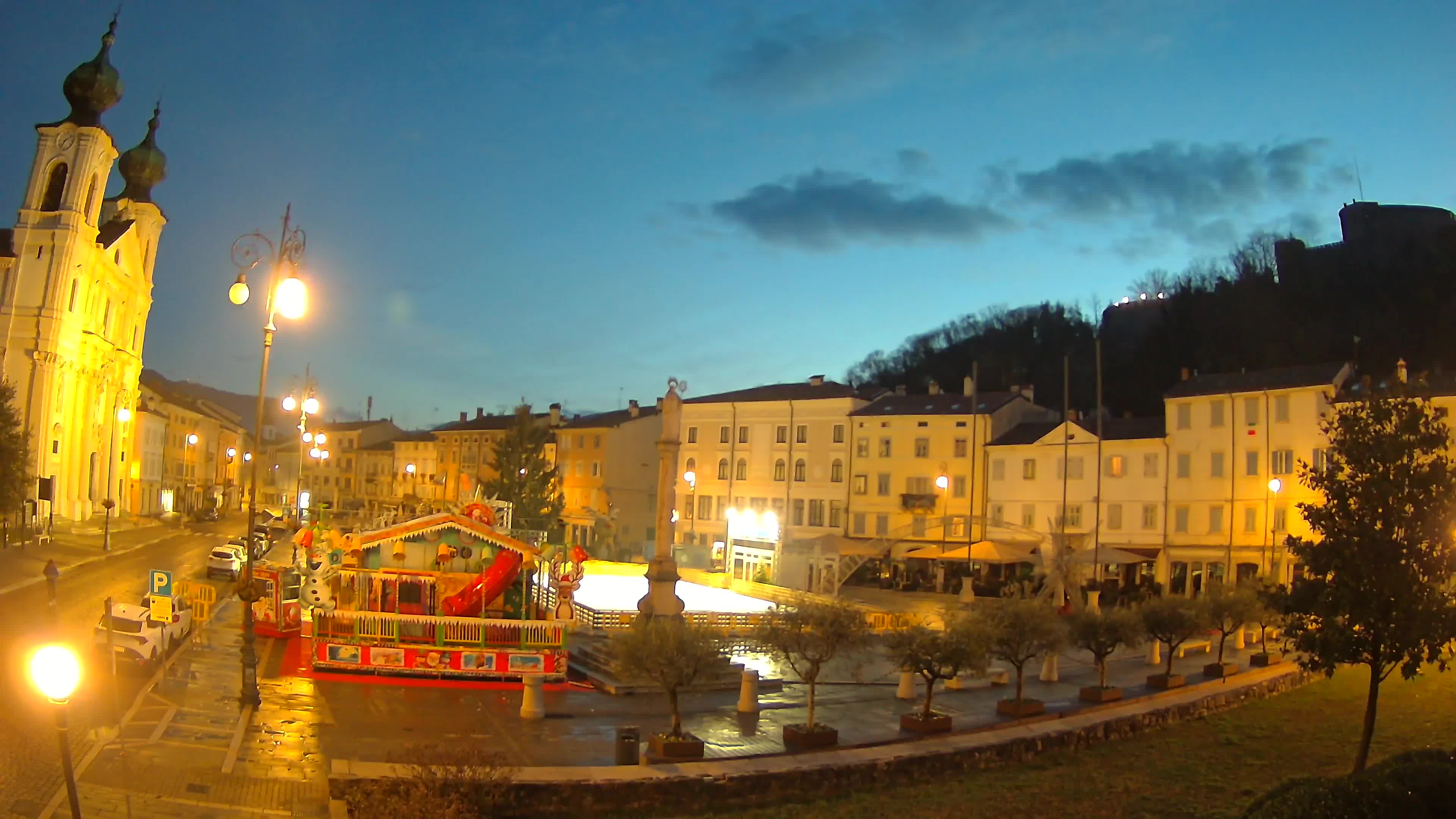 Gorizia – Plaza Vittoria – iglesia de San Pedro. Ignacio