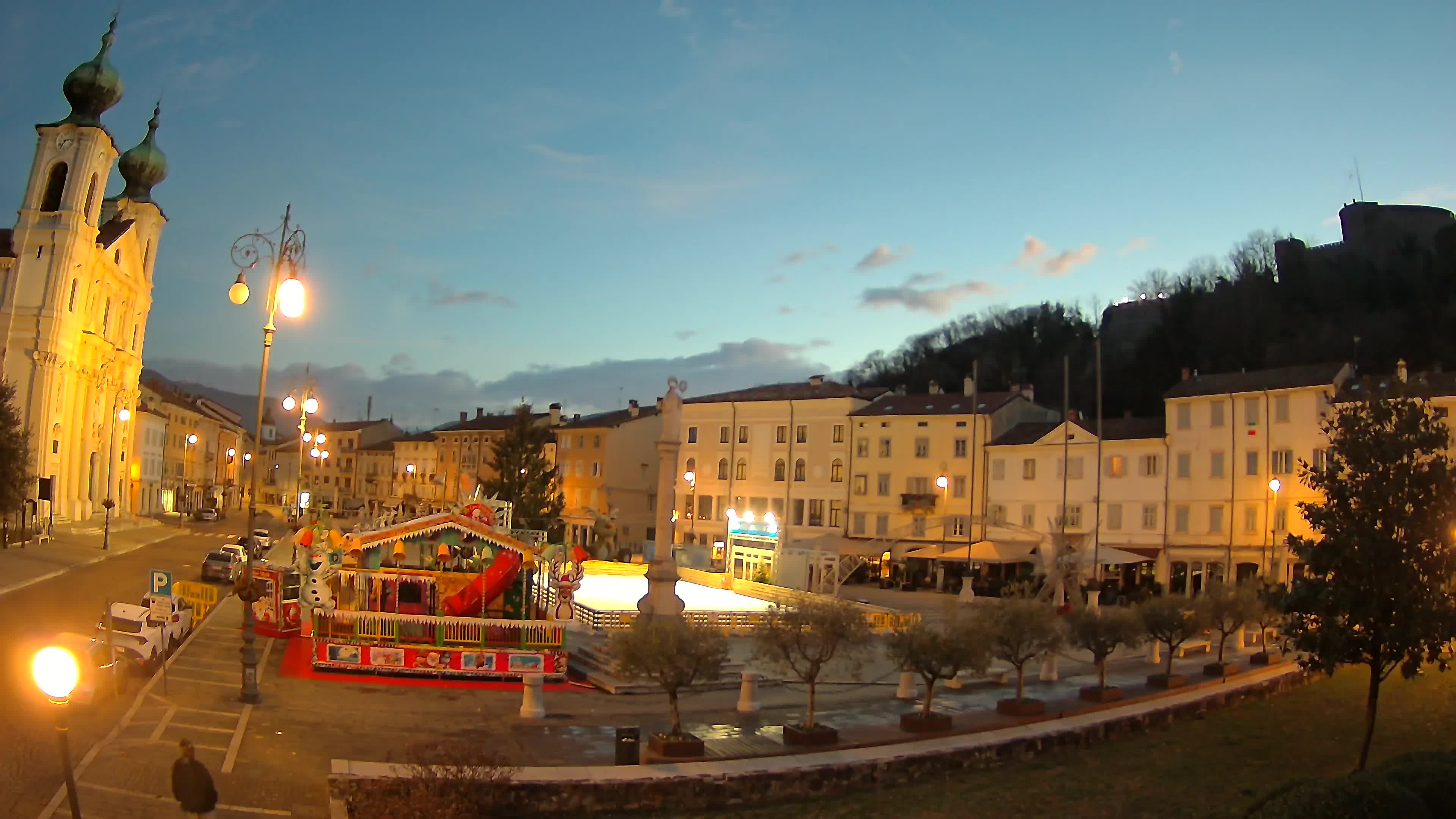 Gorizia – Plaza Vittoria – iglesia de San Pedro. Ignacio
