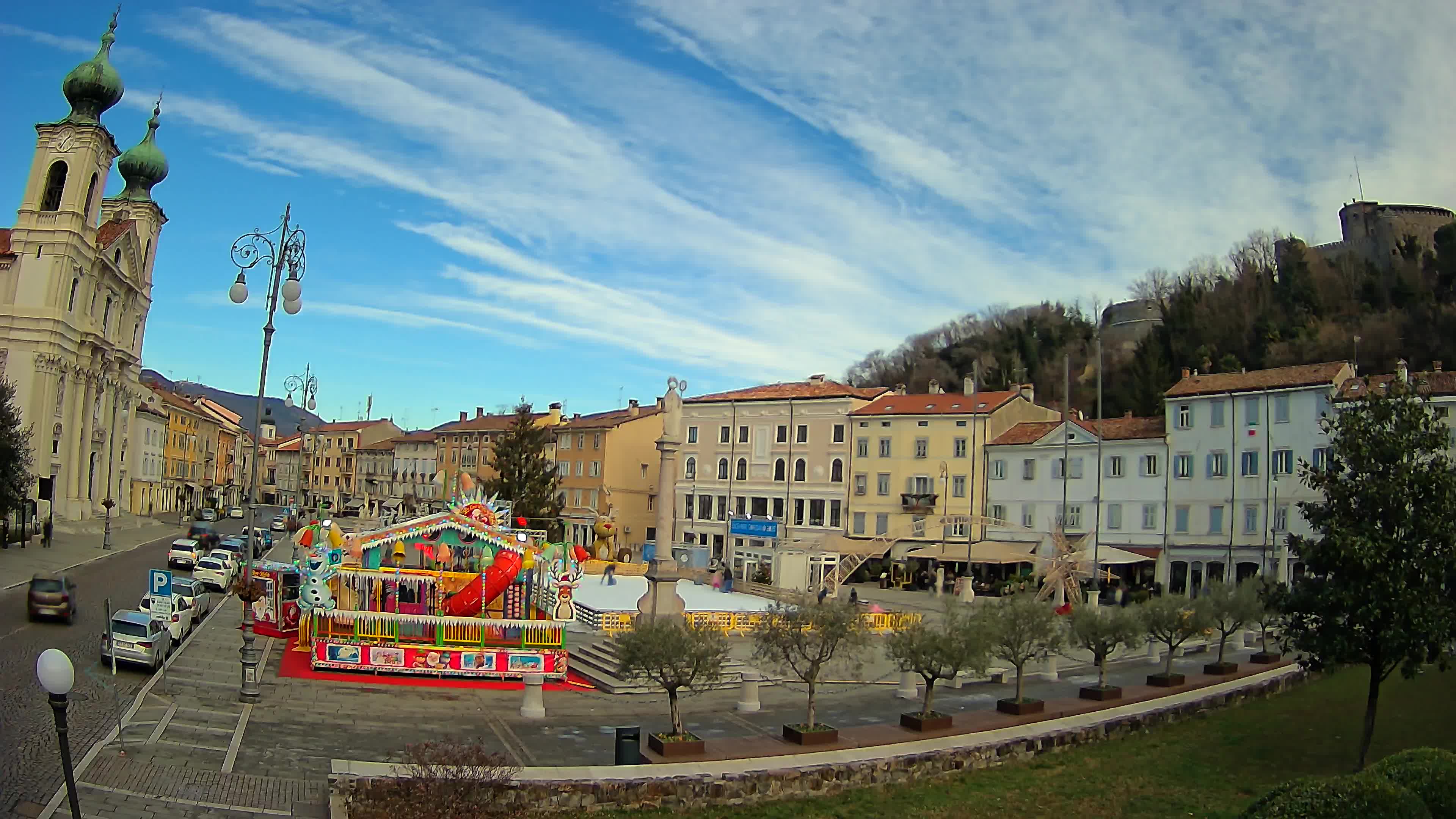 Gorizia – Plaza Vittoria – iglesia de San Pedro. Ignacio